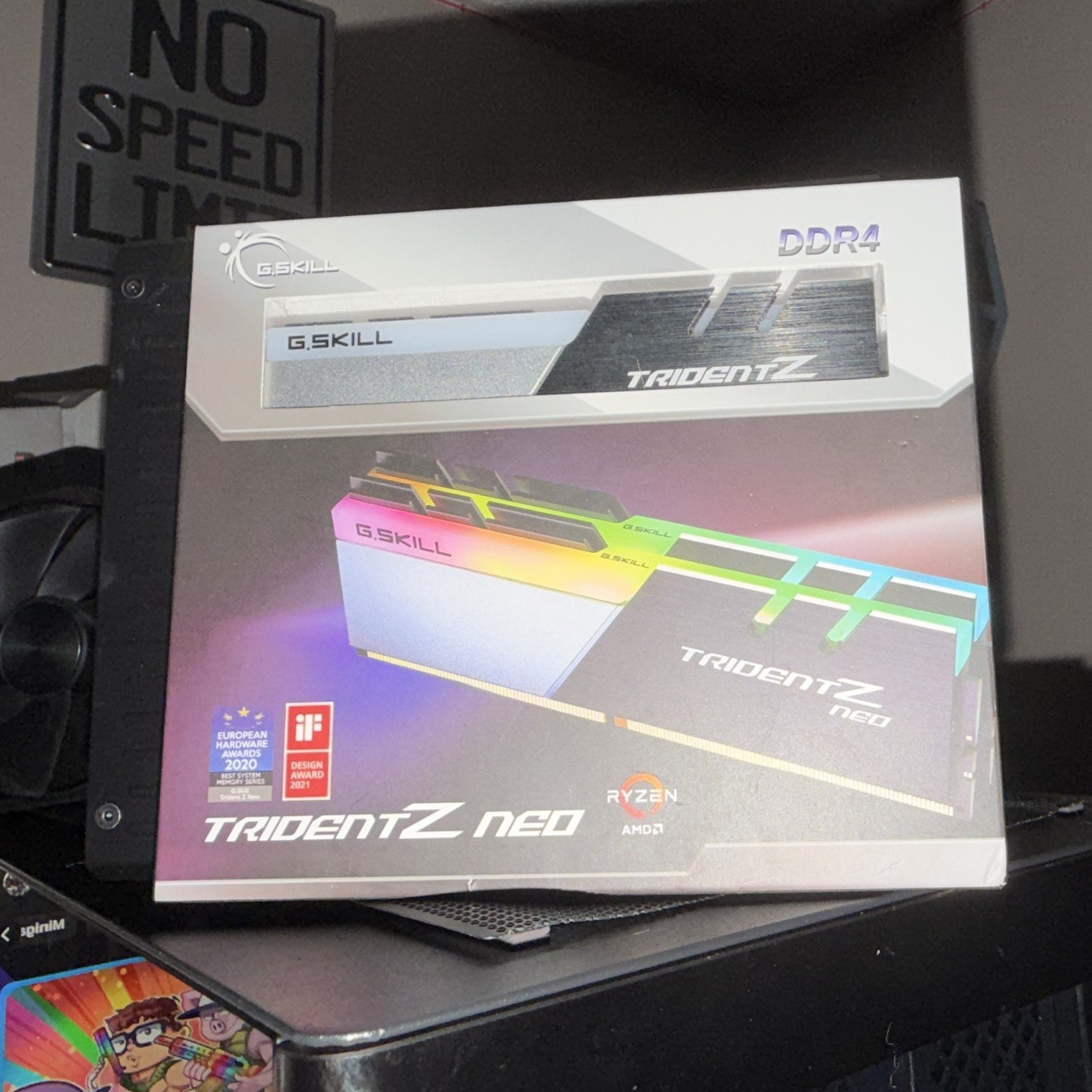 G.SKILL Trident Z Neo DDR4 SDRAM RGB DIMM Desktop RAM 288-Pin 16gb x2