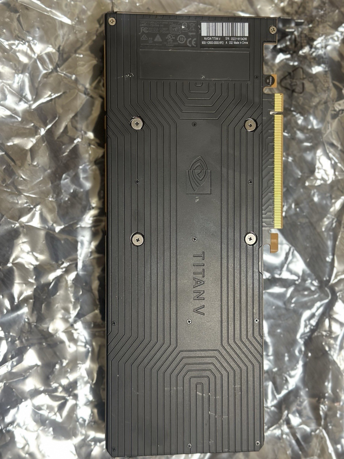 NVIDIA TITAN V 12GB HBM2 DisplayPort HDMI GPU | 900-1G500-2500-000