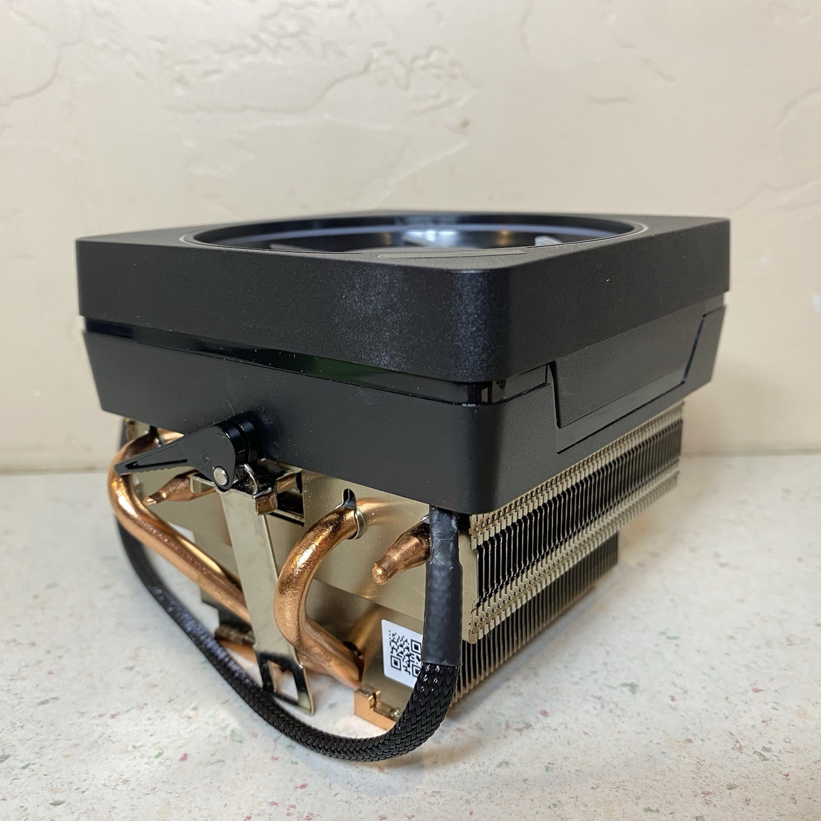 AMD Wraith Prism RGB LED CPU Cooler Heatsink Fan AM4 AM5 712-000075 / 76