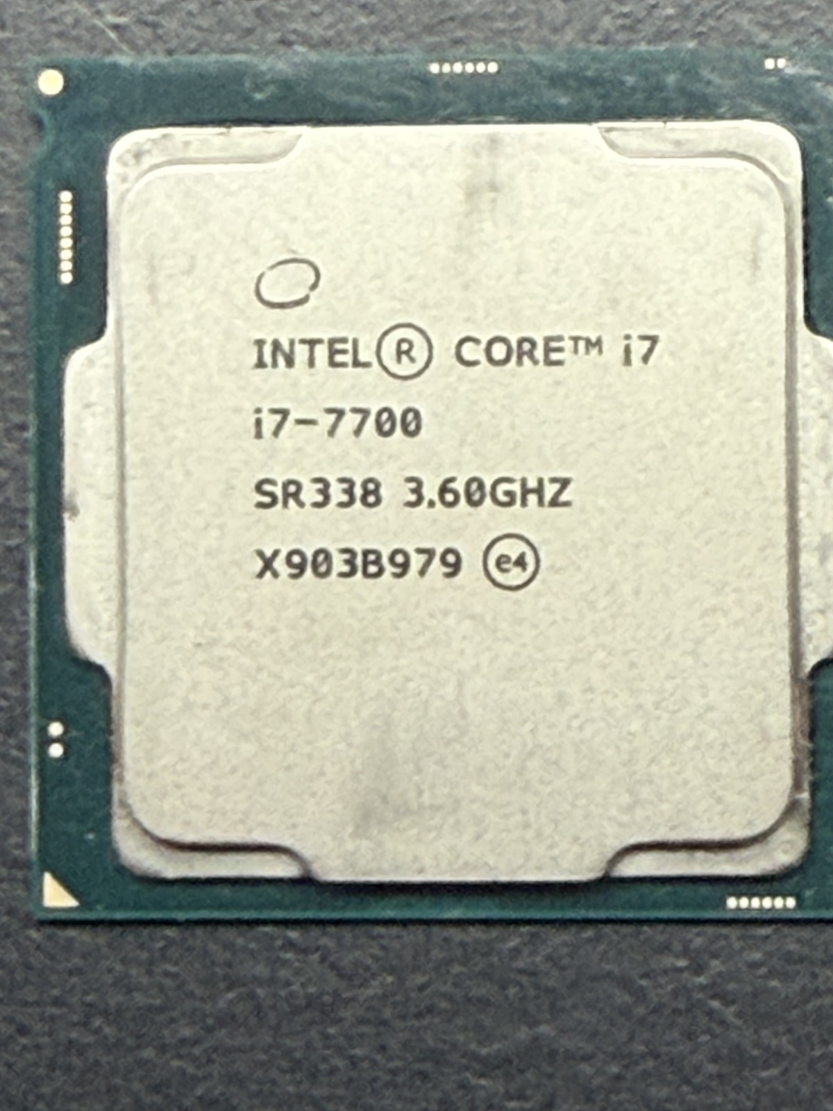 Intel Core i7-7700 3.60GHz 4-Core LGA1151 SR338 8MB 65W CPU Desktop Processor