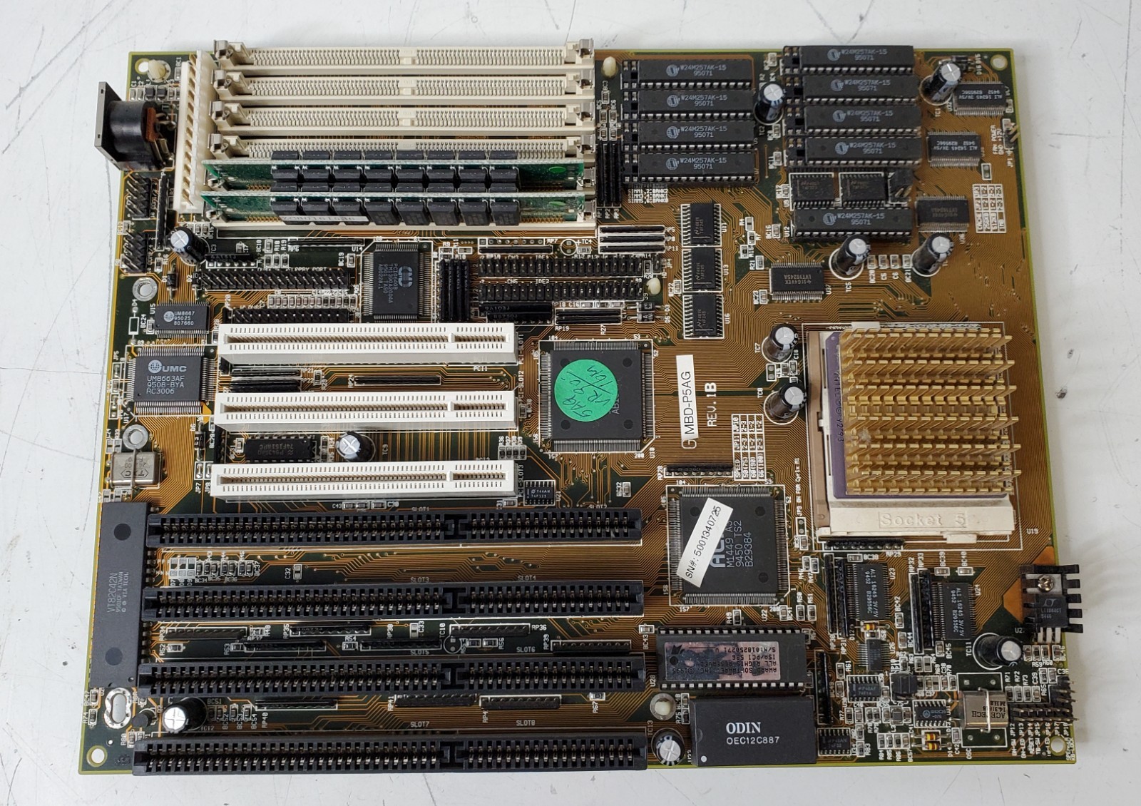 Gigabyte GA-586AP Rev 1.B Intel Baby AT Motherboard Pentium S 16MB BAD CMOS