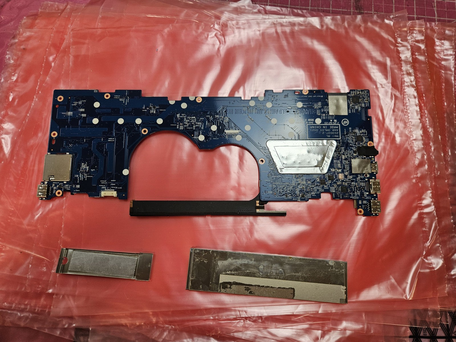 HP ENVY x360 15m-eu AMD Ryzen 7 5700U Motherboard M45488-601 Read #e235