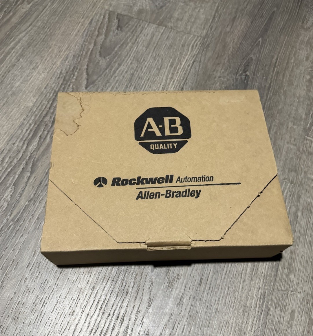 Surplus Allen Bradley 1746-NIO4I /A SLC 500 Analog Combination Module New In Box