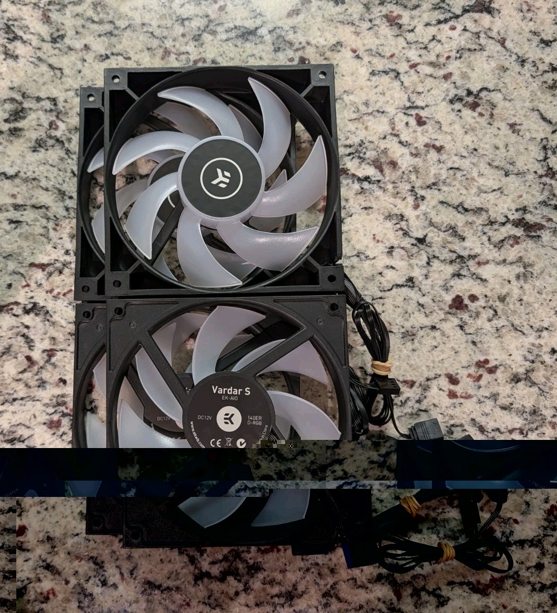 4x EKWB Vardar S 140ER D-RGB Fan 4Pin PWM 3Pin RGB 2200 Rpm 116CFM 1.9 mmH2O