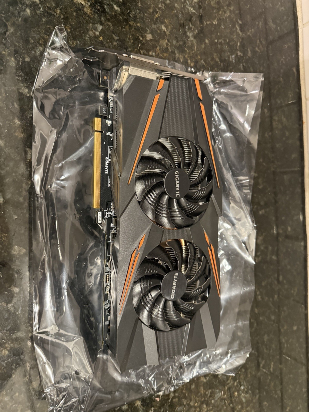 GIGABYTE NVIDIA GeForce GTX 1070 8 GB GDDR5 Graphics Card (GV-N1070WF2OC-8GD)