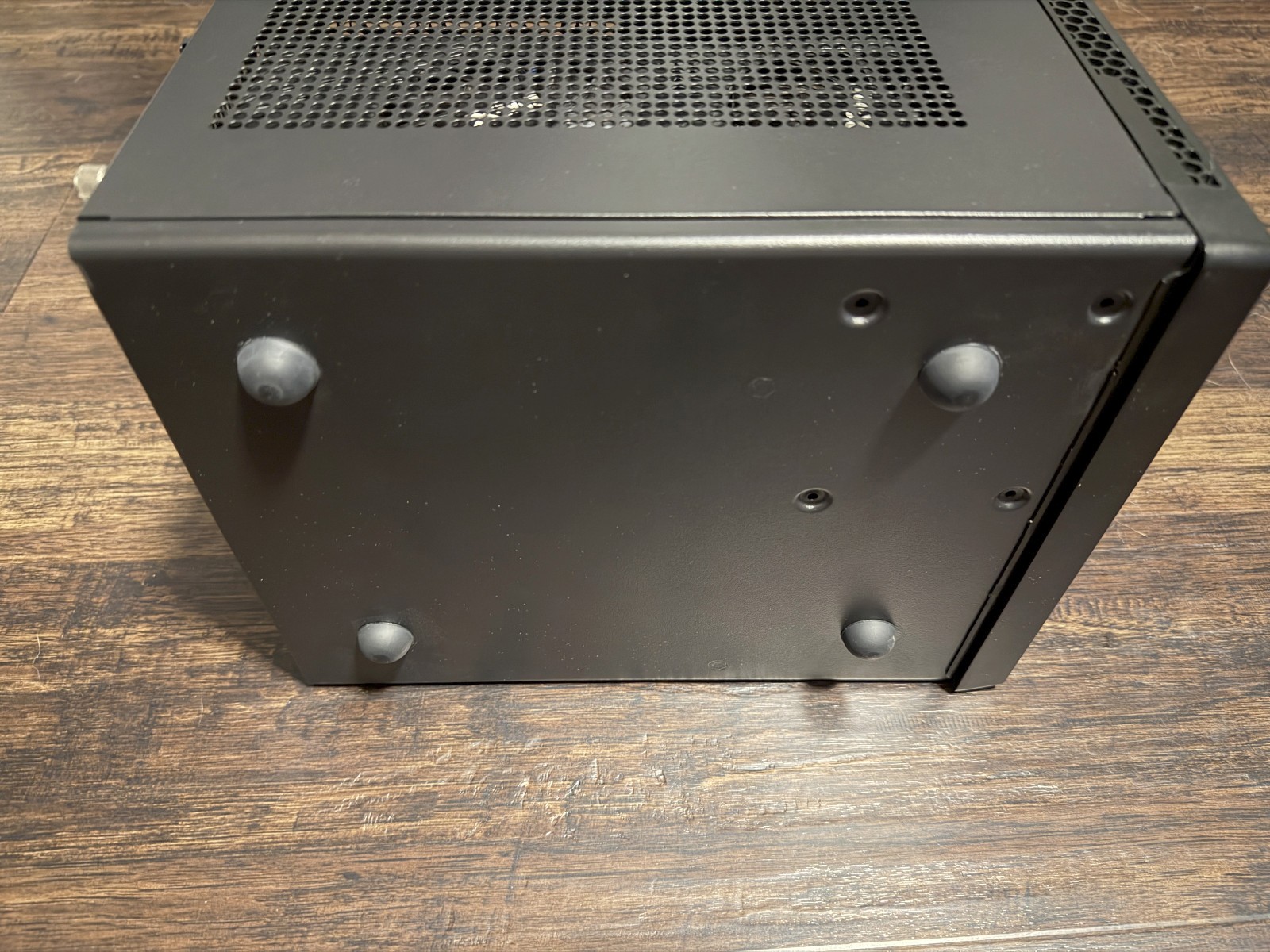 SILVERSTONE SST-SG13B-Q-USA MINI-ITX CASE SMALL FORM FACTOR Pre-build computer