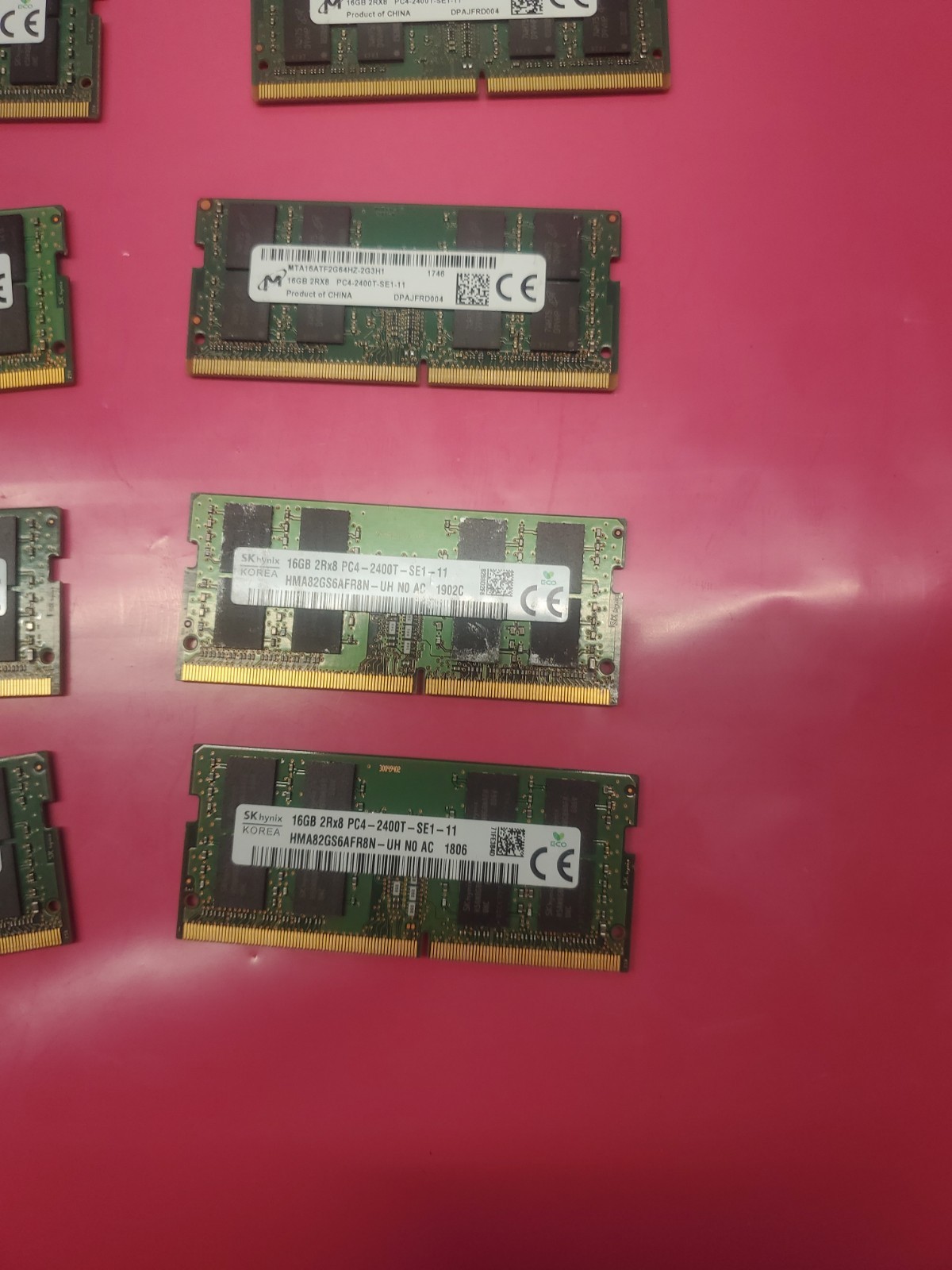 Lot of 18 mixed brand 16gb ddr4 2400t Sodimm tested