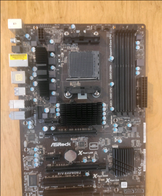 ASRock 970 Extreme 3- motherboard