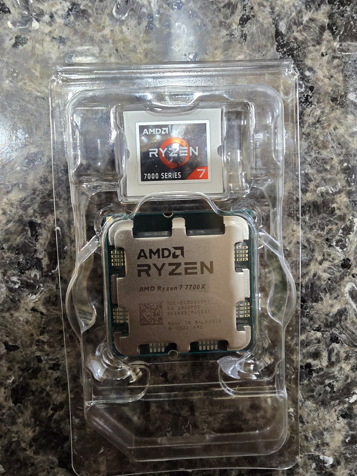 AMD Ryzen 7 7700 Processor (5.3 GHz, 8 Cores, Socket AM5)