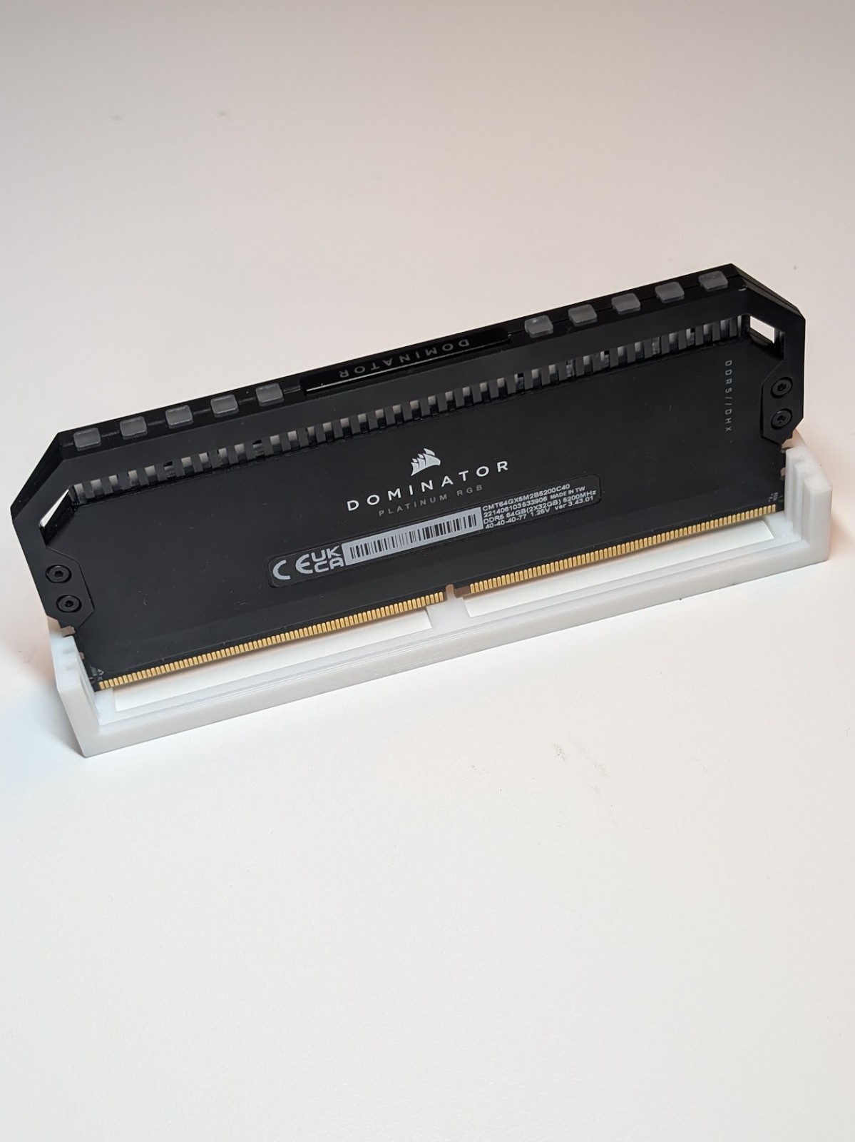 Corsair Dominator Platinum RGB 32GB 1x32GB DDR5 5200 CL40 Intel XMP 3.0