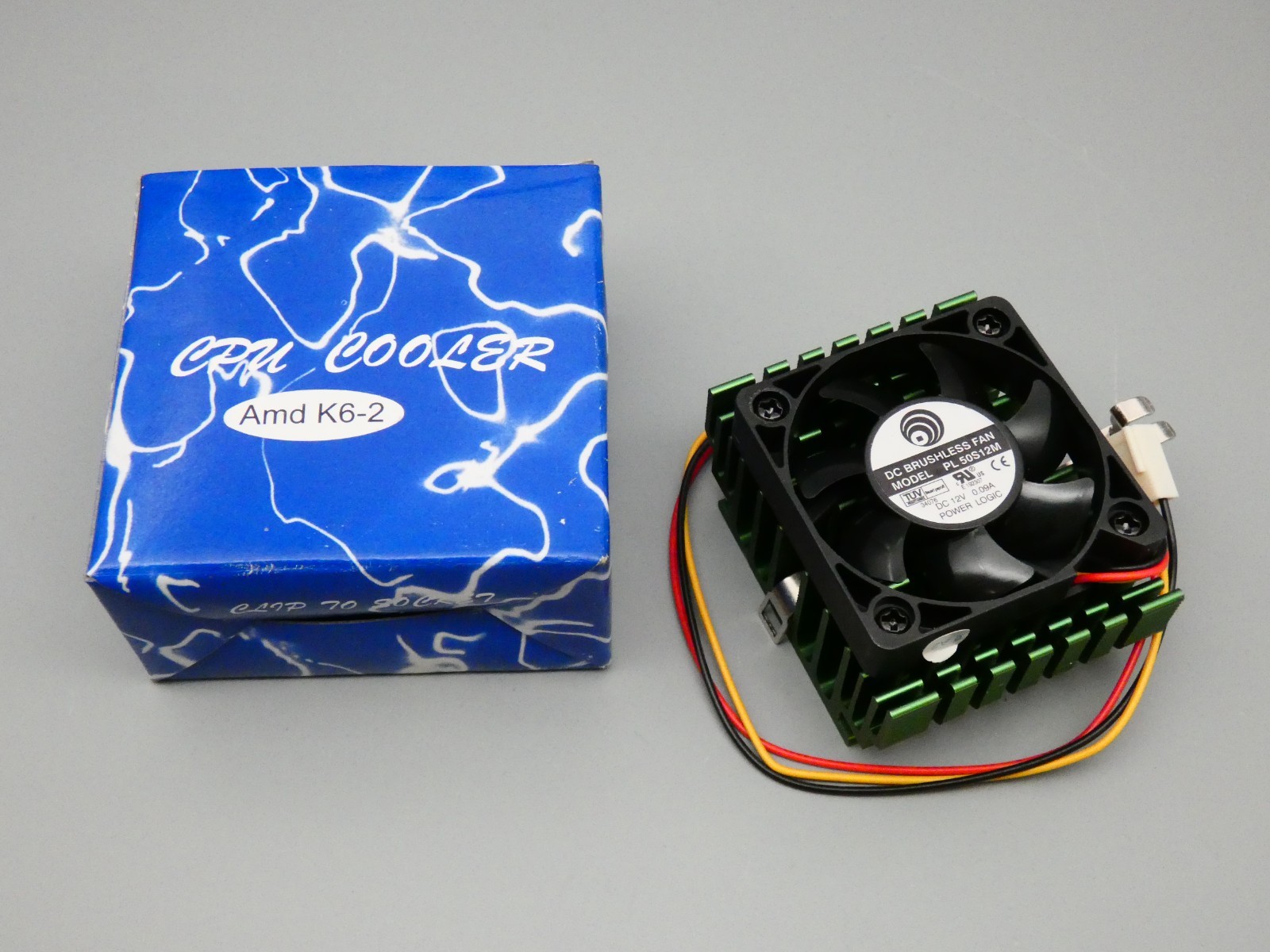UNUSED CPU Cooler (Fan 45mm) 3 pin connector for Socket 7 (AMD K6-2 or Pentium)