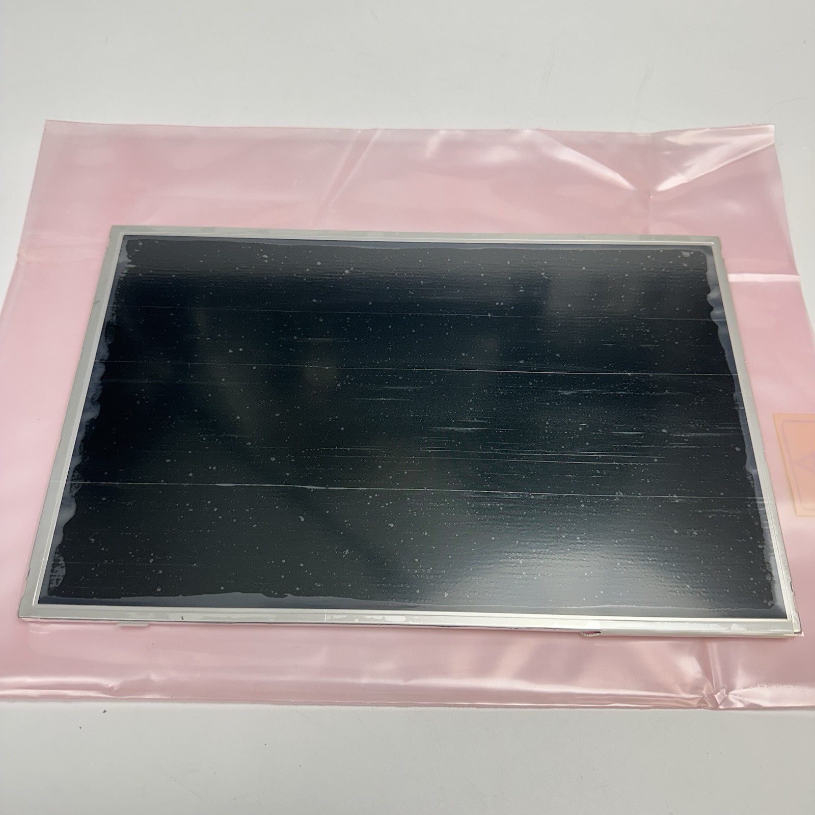 AU Optronics B141EW04 V.4 14.1″ WXGA+ LCD Laptop Screen Panel – New & Sealed