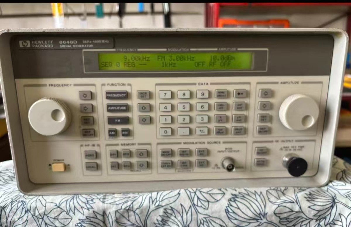 1PC USED 100% Test HP 8648D 4000MHz/9GHz 1E5 (DHL/FEDEX/UPS)