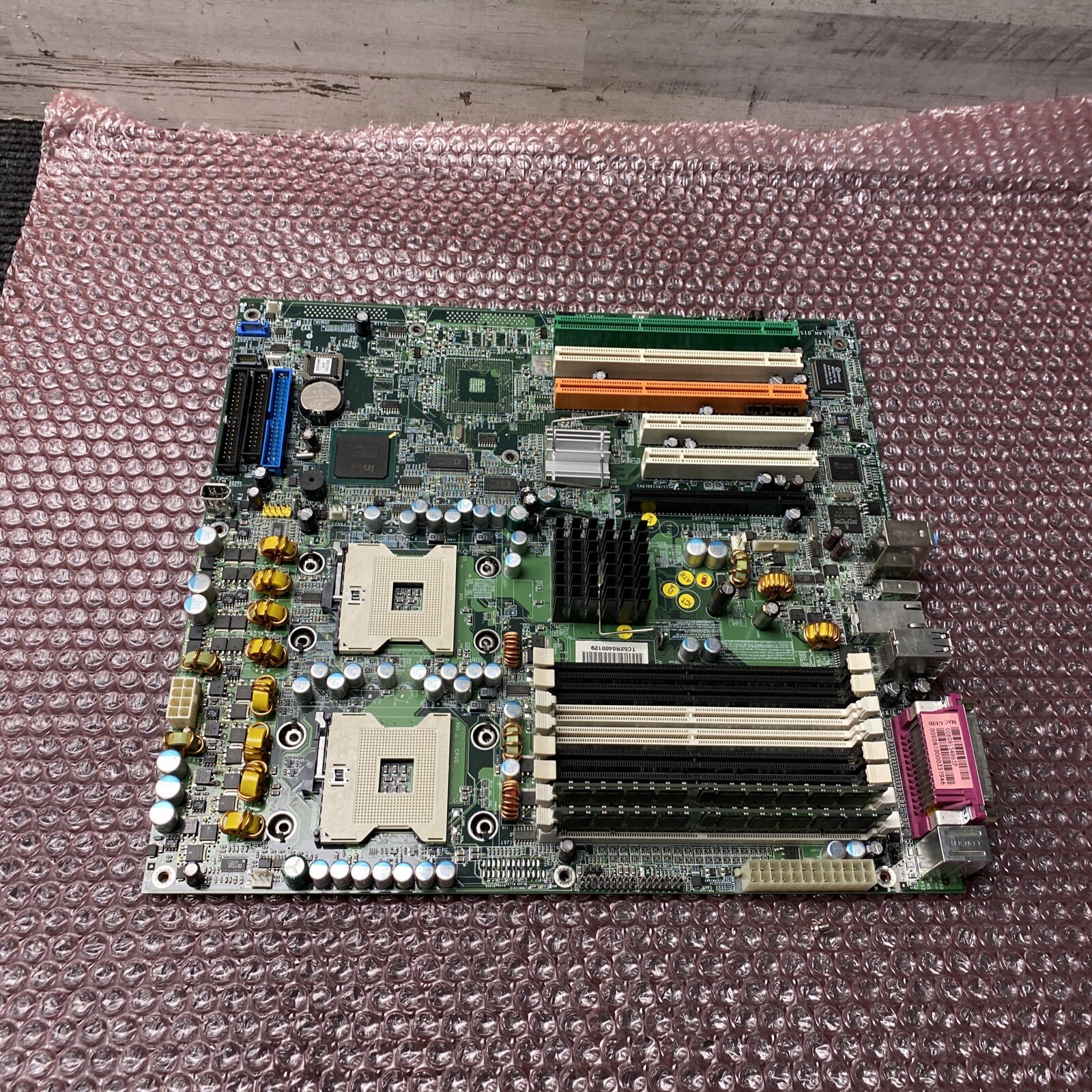 TYAN S2676 Thunder I7525 Motherboard DDR2 SOCKET 604, No CPU, 2GB RAM