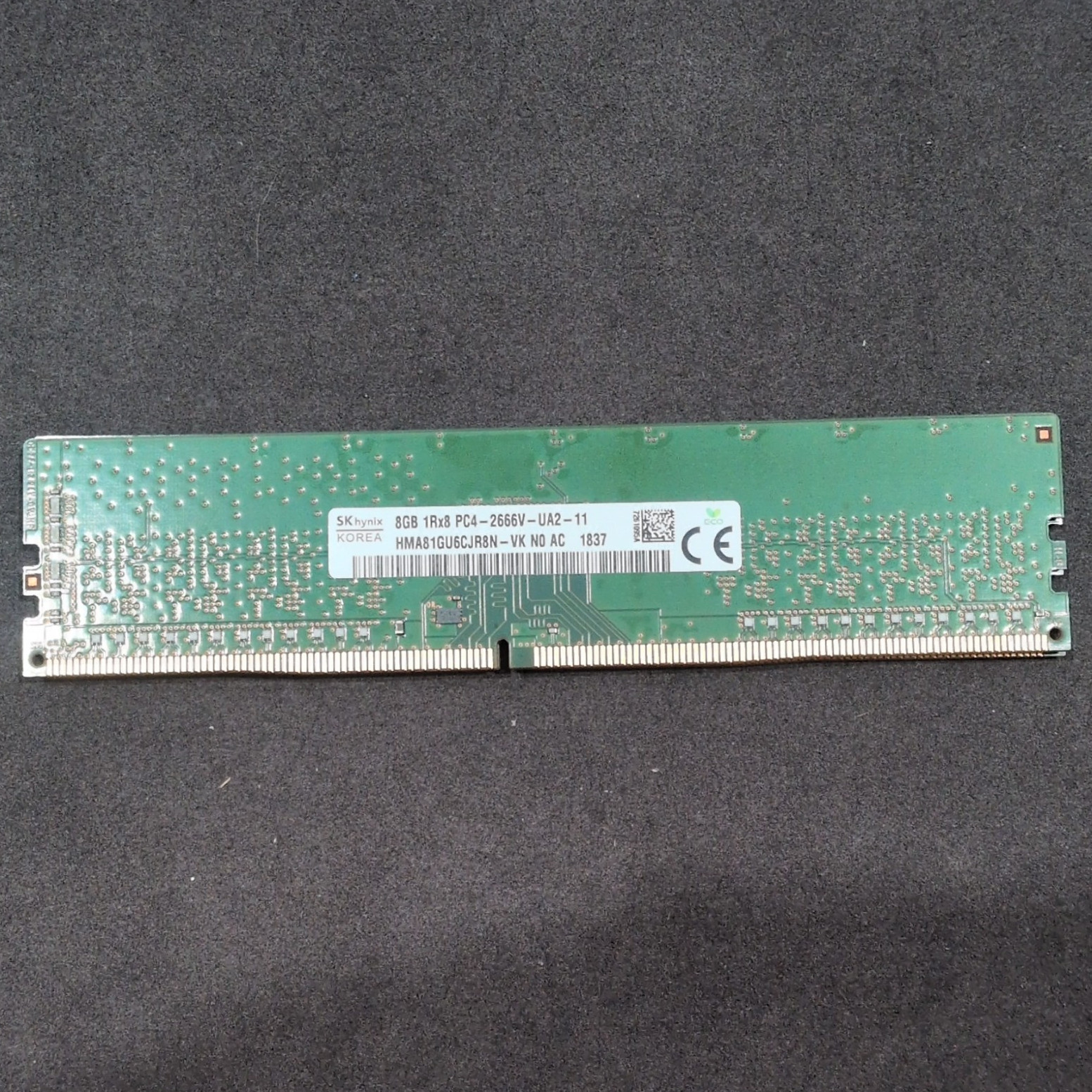 SK hynix 8GB DDR4-2666 DIMM PC4-2666V 288-Pin Non-ECC HMA81GU6CJR8N-VK