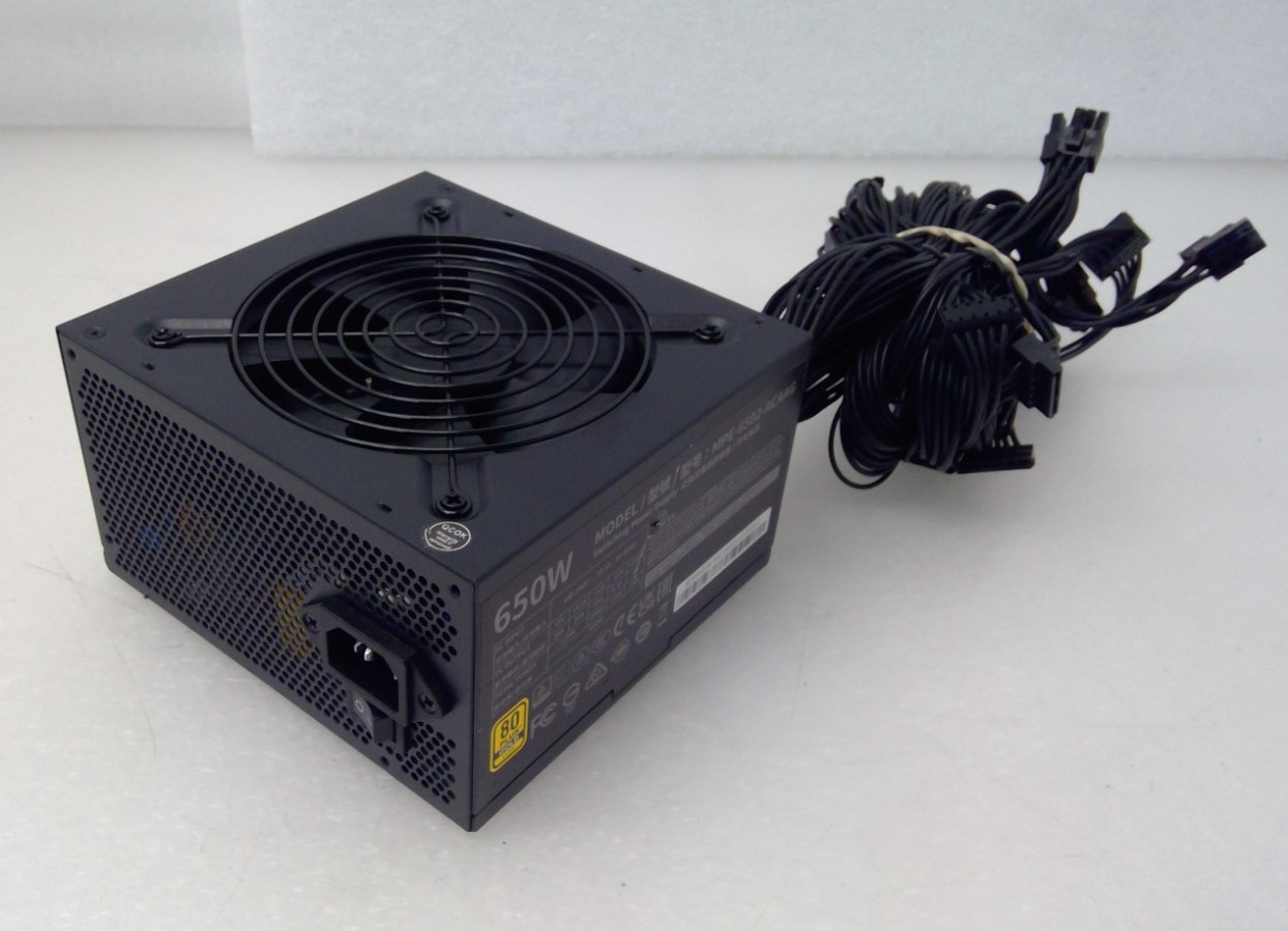Cooler Master MWE Gold 650 V3 ATX 3.1 650W 80+ Gold Power Supply MPE-6502-ACAAG