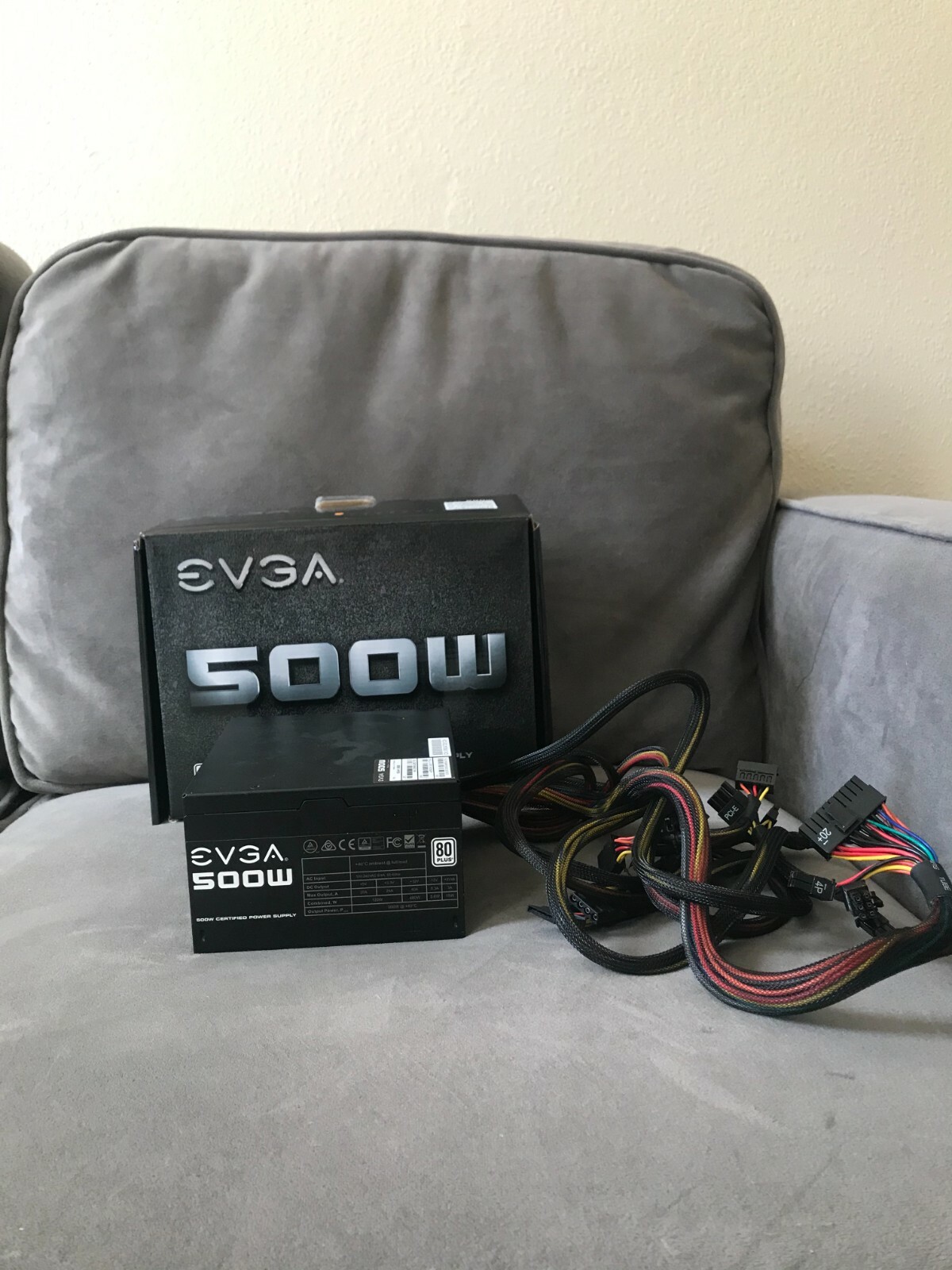 EVGA 500 W1 80Plus 500W Power Supply 80 PLUS WHITE CERTIFIED – 100-W1-0500-KR