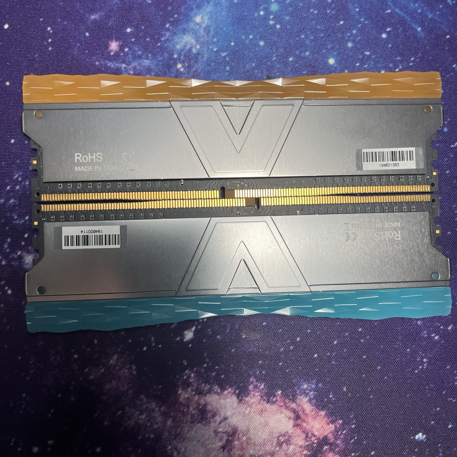 V-Color DDR4 16GB (2x8GB) 3200MHz RGB Crystals
