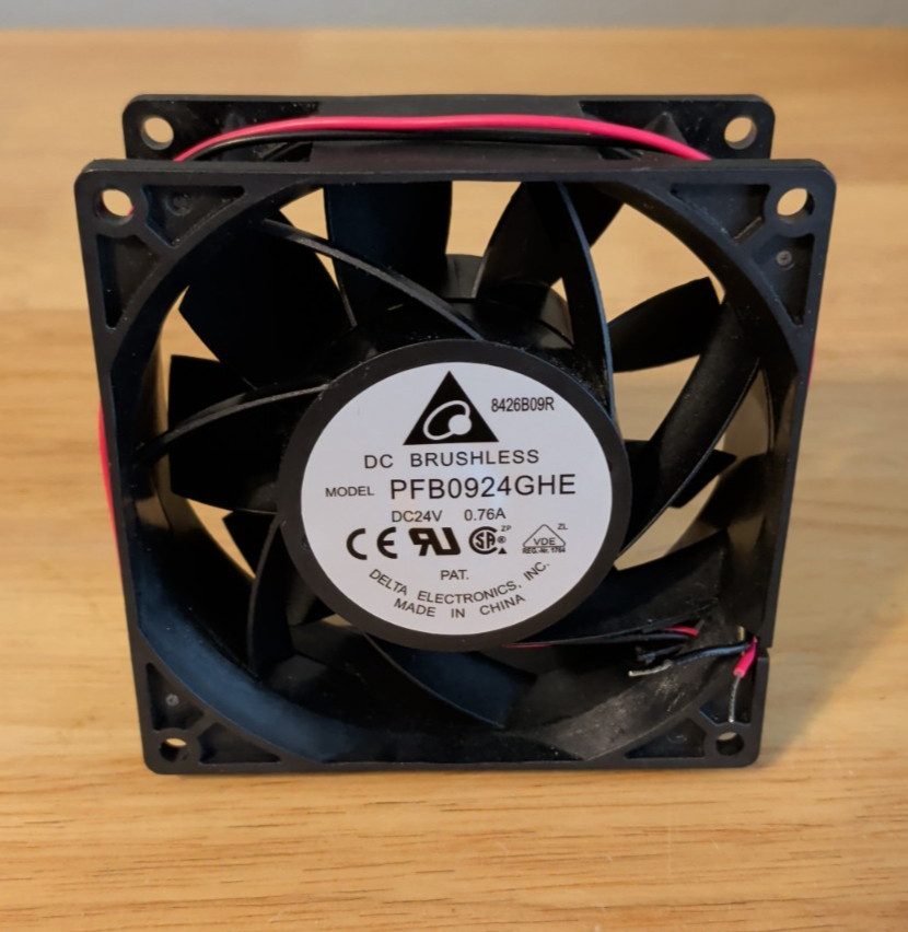 NEW Delta PFB0924GHE DC24V 0.76A 2-Pin 2-wire DC Cooling Fan
