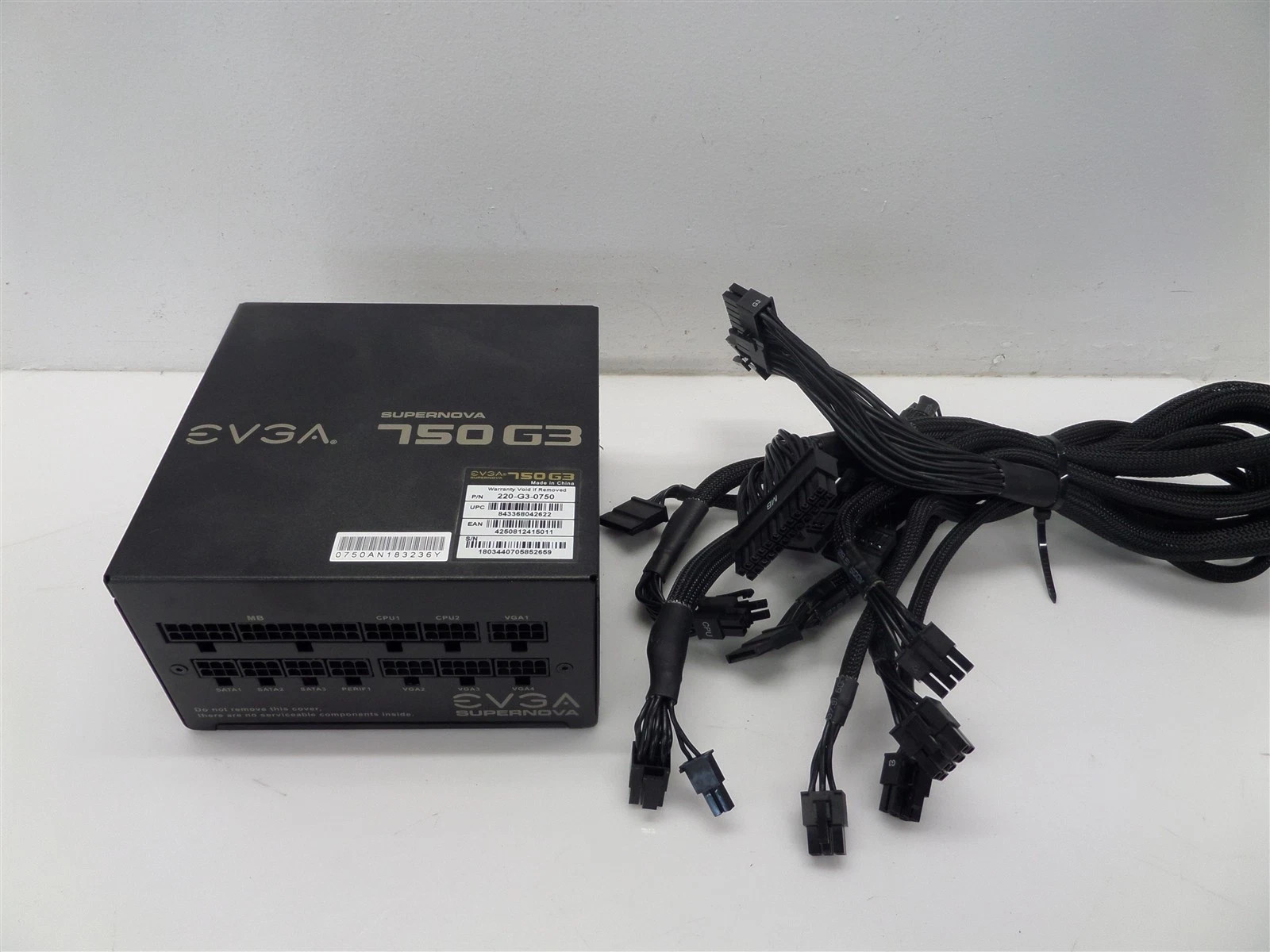 EVGA SuperNOVA 750 G3 80+ Gold 750W ATX Power Supply 220-G3-0750 w/ Cables