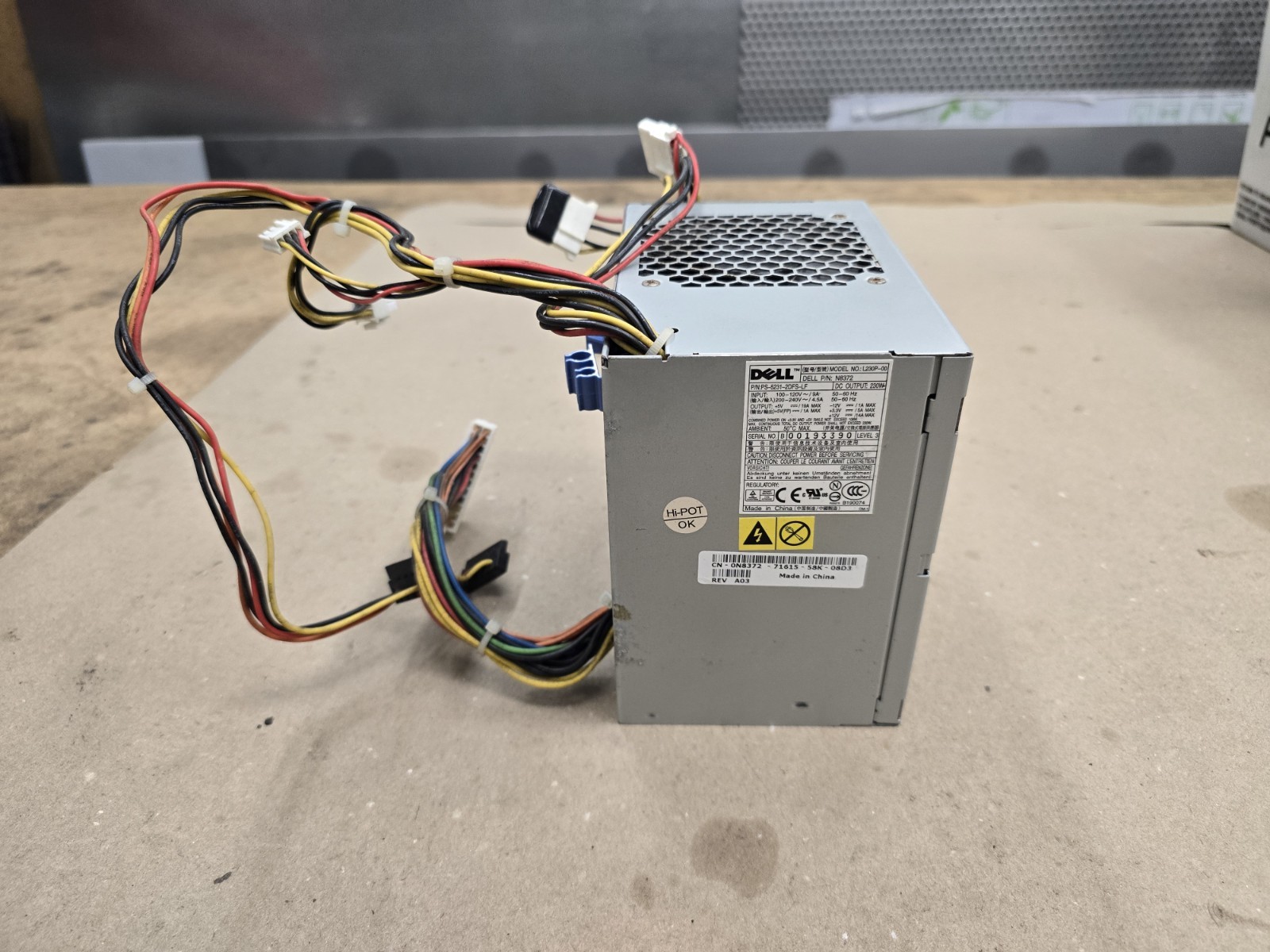 Dell 230W power supply N8372 L230p-00 Ps-5231-2dfs-lf