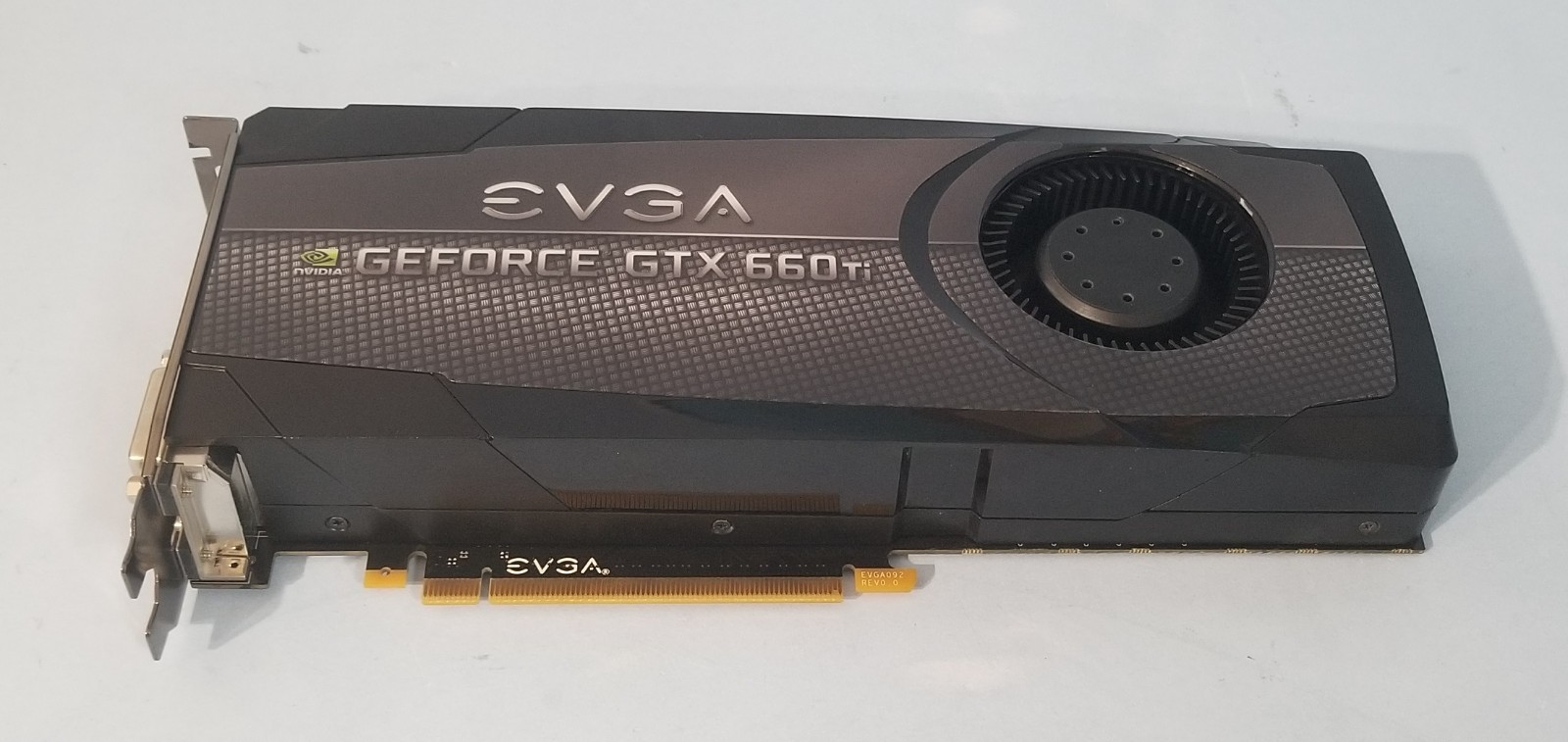 EVGA Nvidia GeForce GTX 660 Ti 2GB GDDR5 Video Card 02G-P4-3665-KR