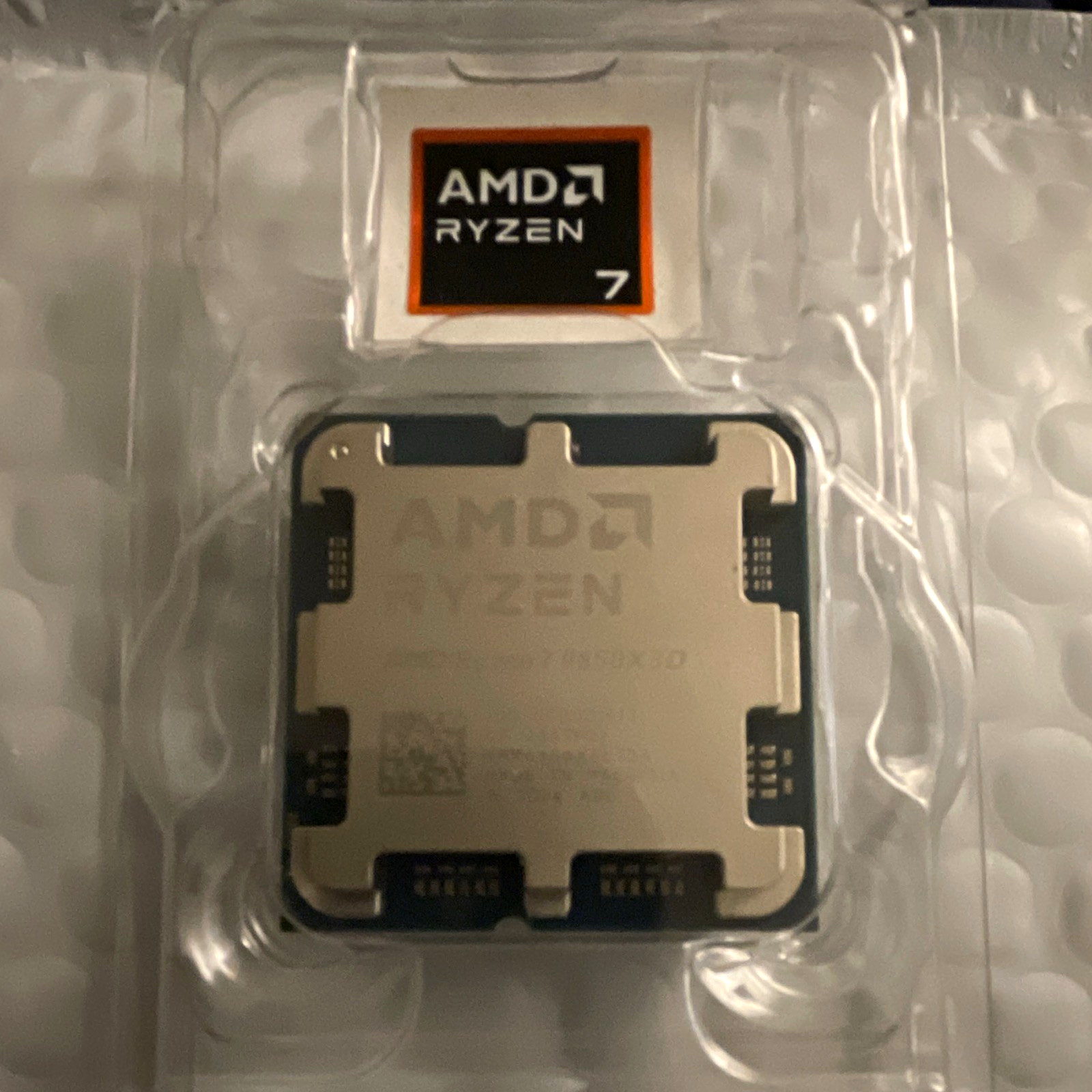AMD Ryzen 7 7700X 8-Core Socket AM5 CPU 4.5GHz 32MB L3 5200MHz