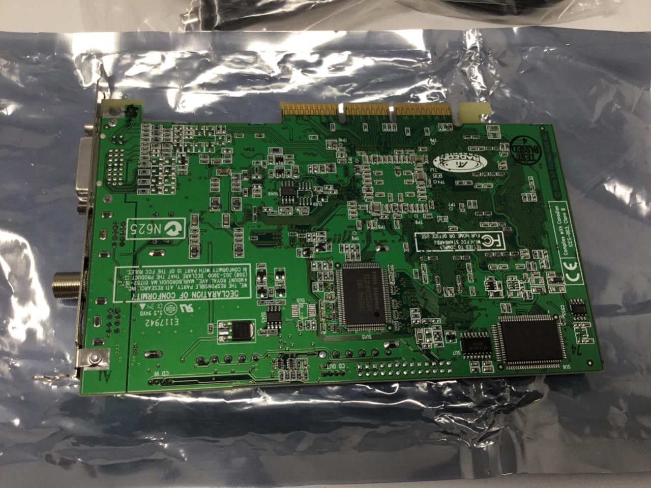 ATI All in Wonder 1027372030 047836 TV Tuner Video Card w/ Wires