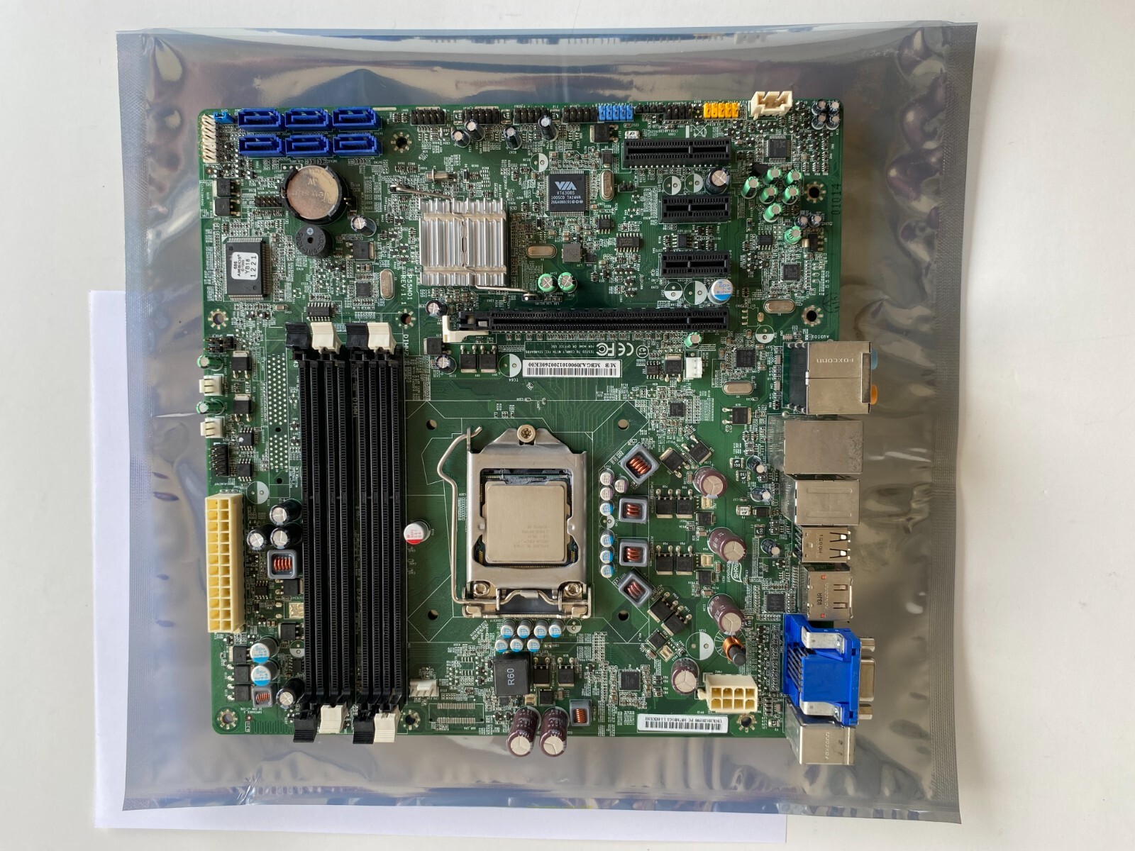 Untested Gateway Motherboard w/Intel Processor- P55M01 – i7-860 – FOXCON E253117