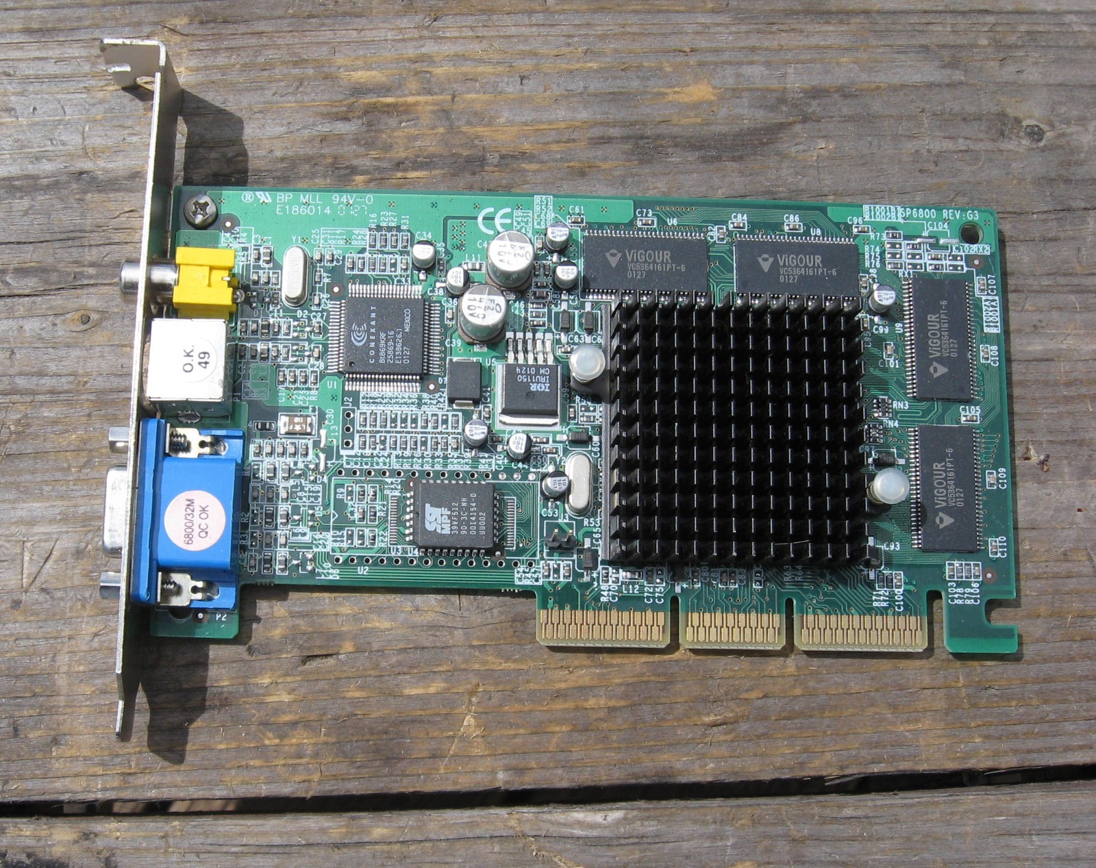 Vintage EVGA e-Geforce2 MX200 32MB AGP VGA S-Video Nvidia
