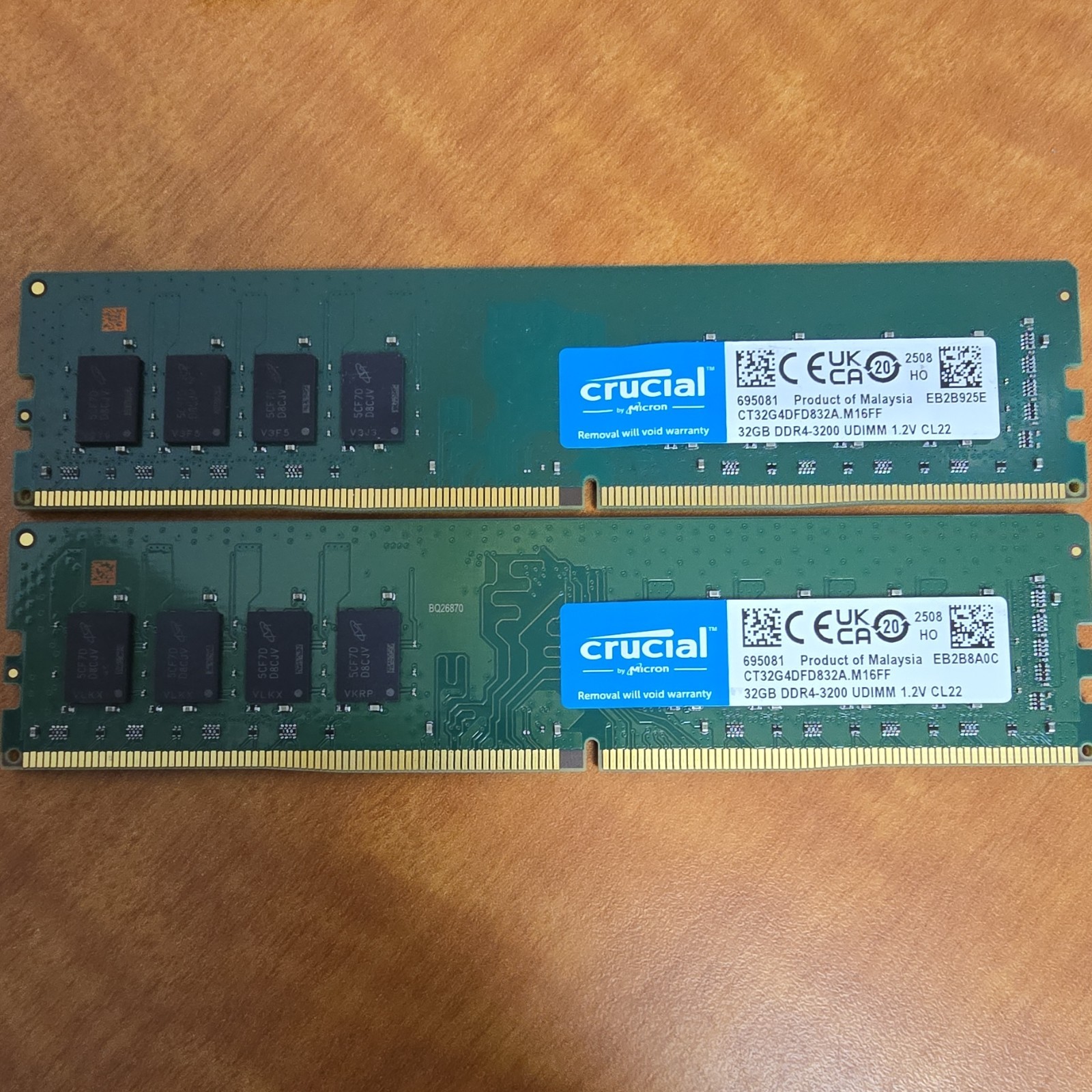 Crucial 64GB KIT 2x32GB DDR4-3200 PC4-25600 288-Pin UDIMM CL22 CT32G4DFD832A