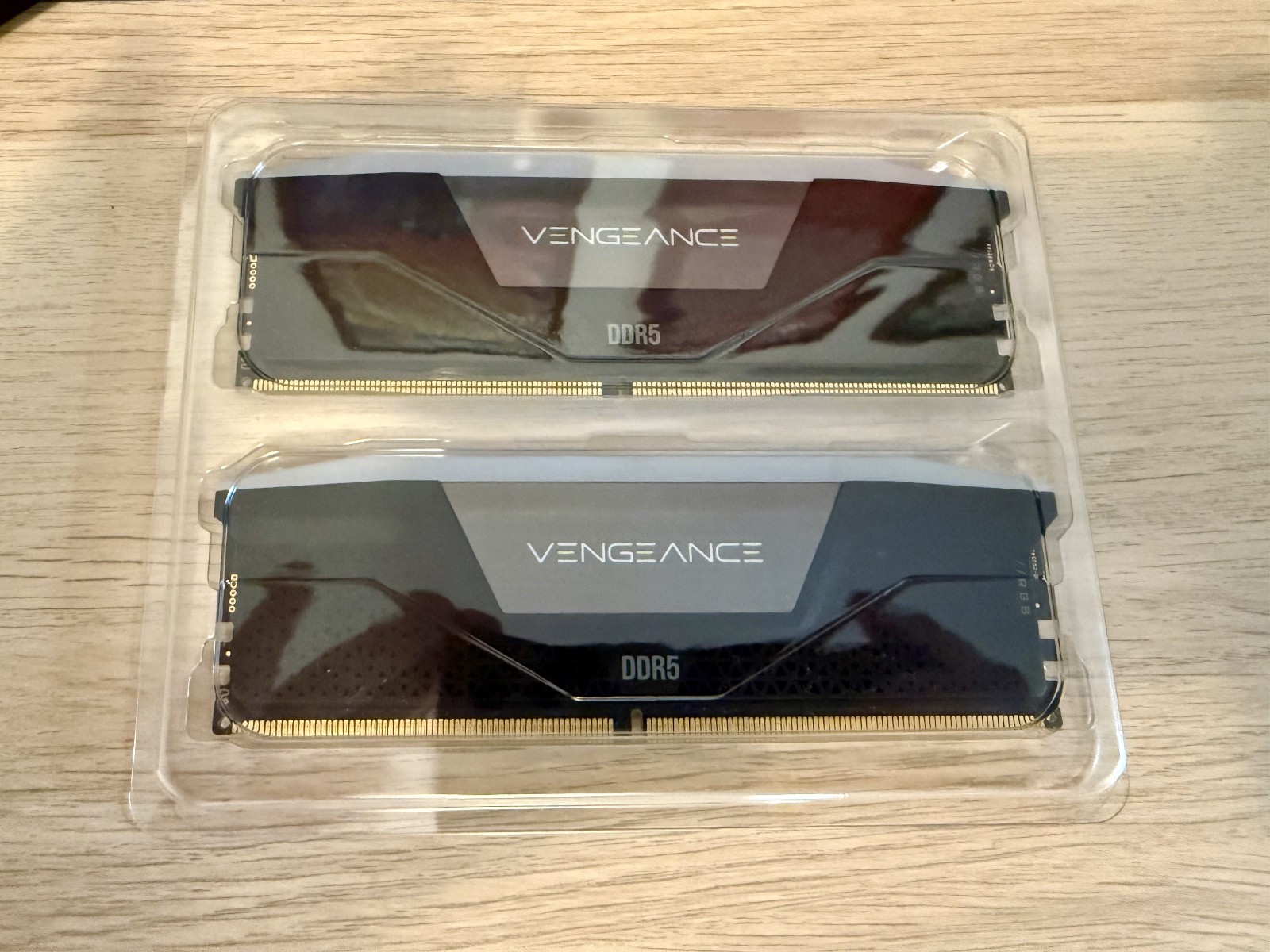 CORSAIR Vengeance RGB 32GB (2 x 16GB) 288pin PC RAM DDR5 6000 CMH32GX5M2E6000C36