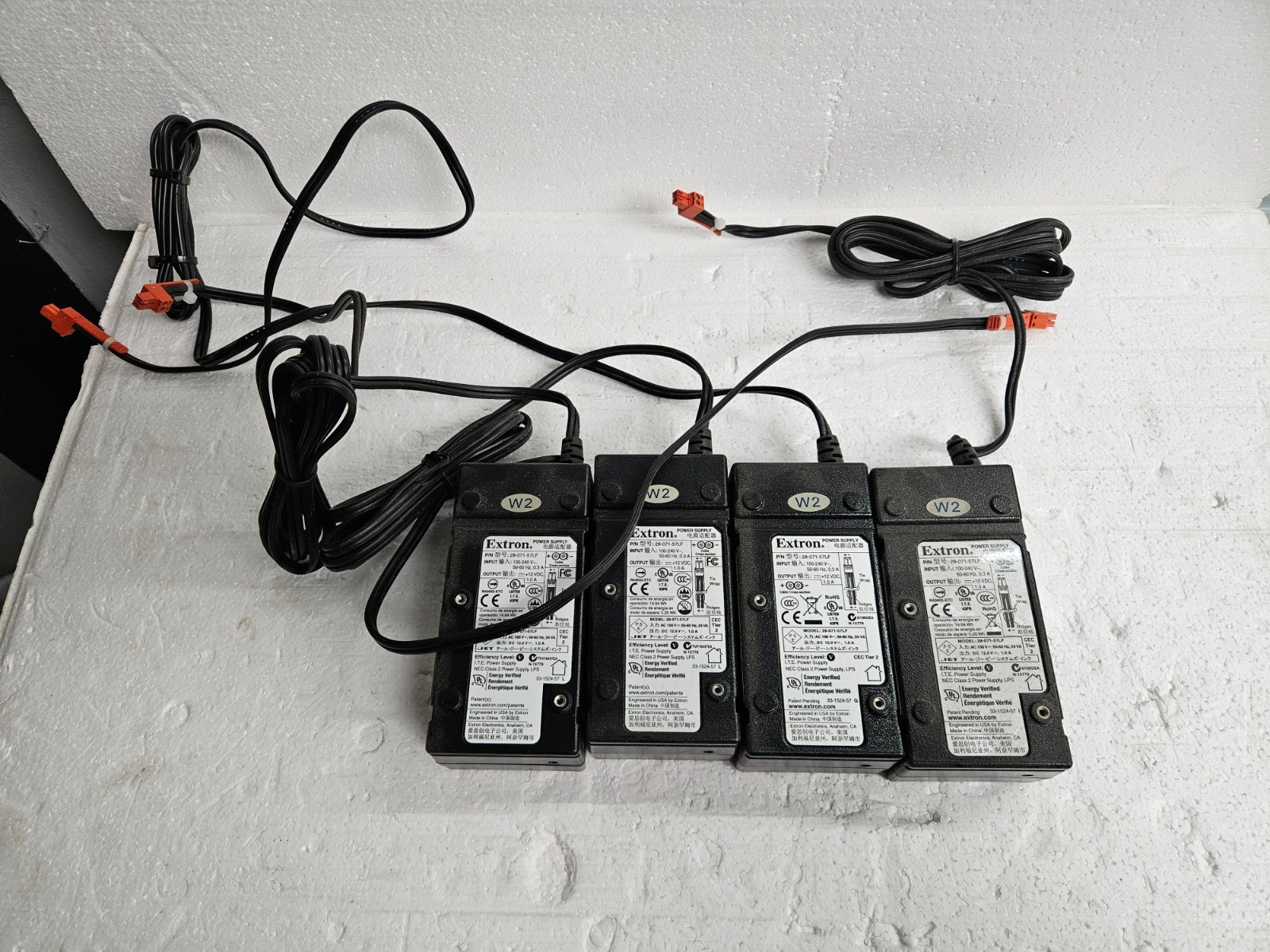 Lot of 4 – Extron Model 28-071-57LF Power Supply 12V DC 1.0A, 100-240V Adapter