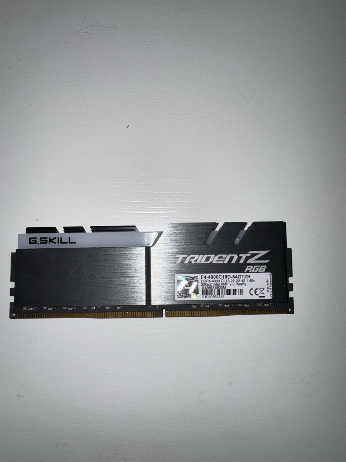 G.SKILL Trident Z RGB 32GB (1x32GB) DDR4-4000 DIMM RGB RAM F4-4000C18D