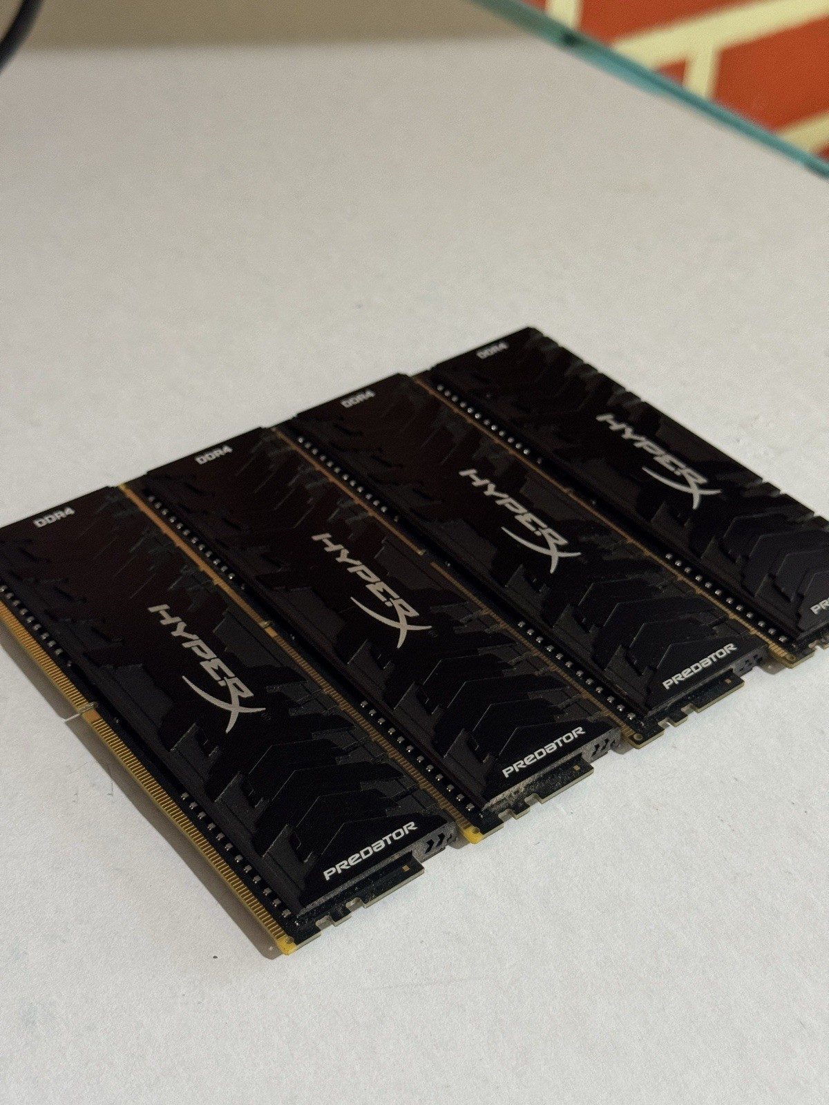 HyperX Predator 32GB (4x8GB) DDR4-2666 PC4-21300 DIMM 288pin HX426C13PB3/32