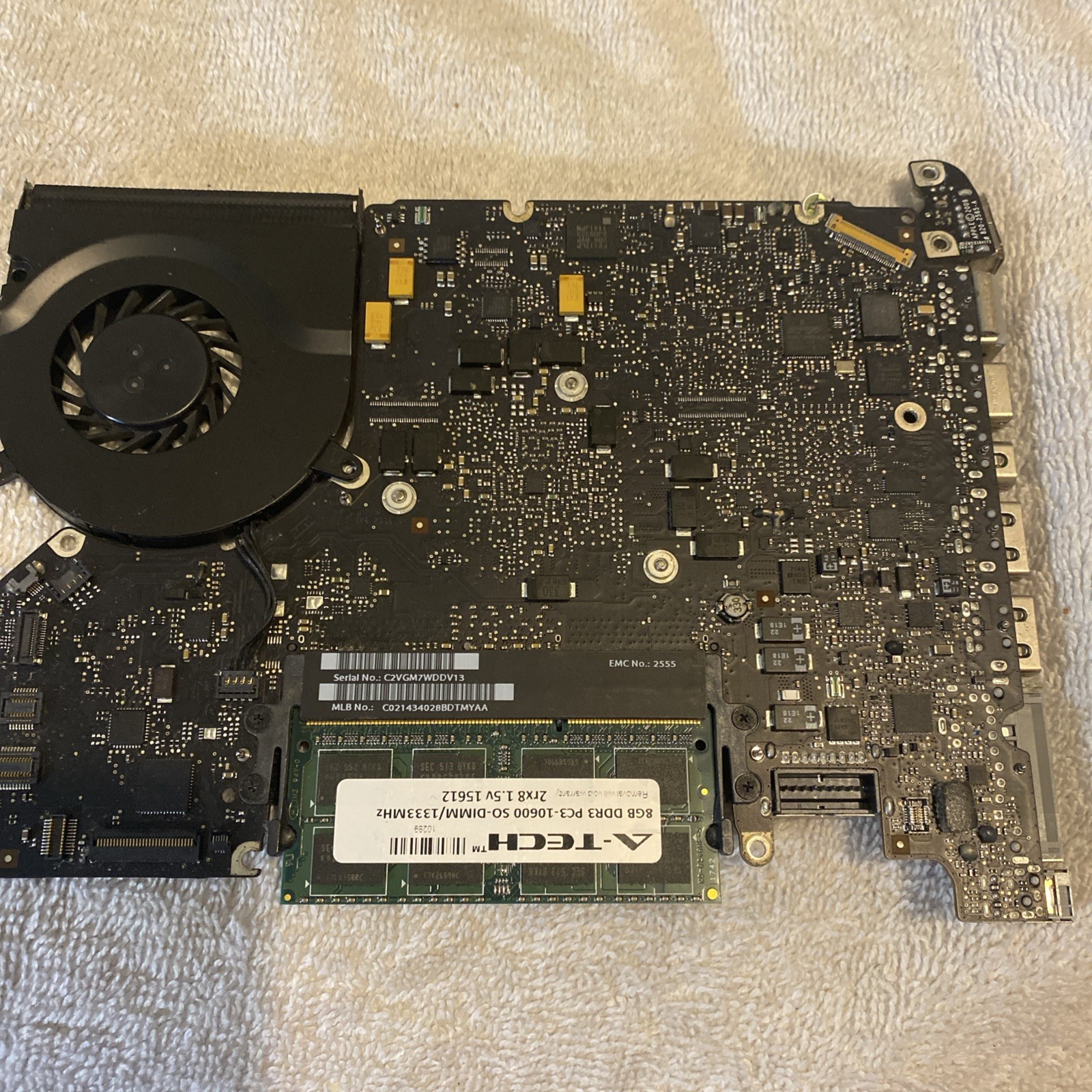Apple MacBook Pro 13″ Late 2011 A1278 i5 2.4GHZ Logic Board-Fan-8GB RAM-Good