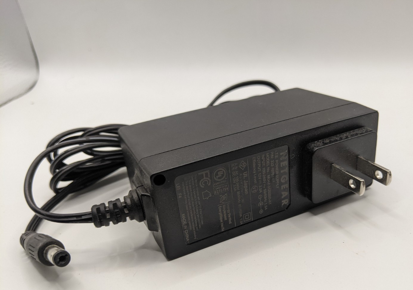 Genuine NETGEAR Switching Power Supply – Model MU42-3120350-A1 – 12V 3.5A