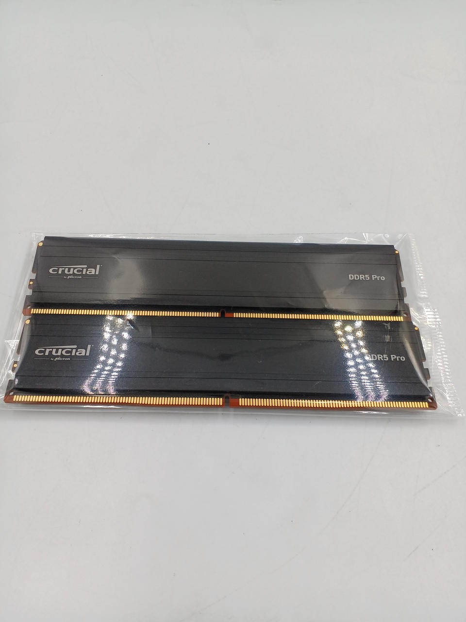 Crucial CP32G56C46U5 DDR5 Pro 64GB 32GBx2 5600MHz UDIMM Desktop Memory RAM