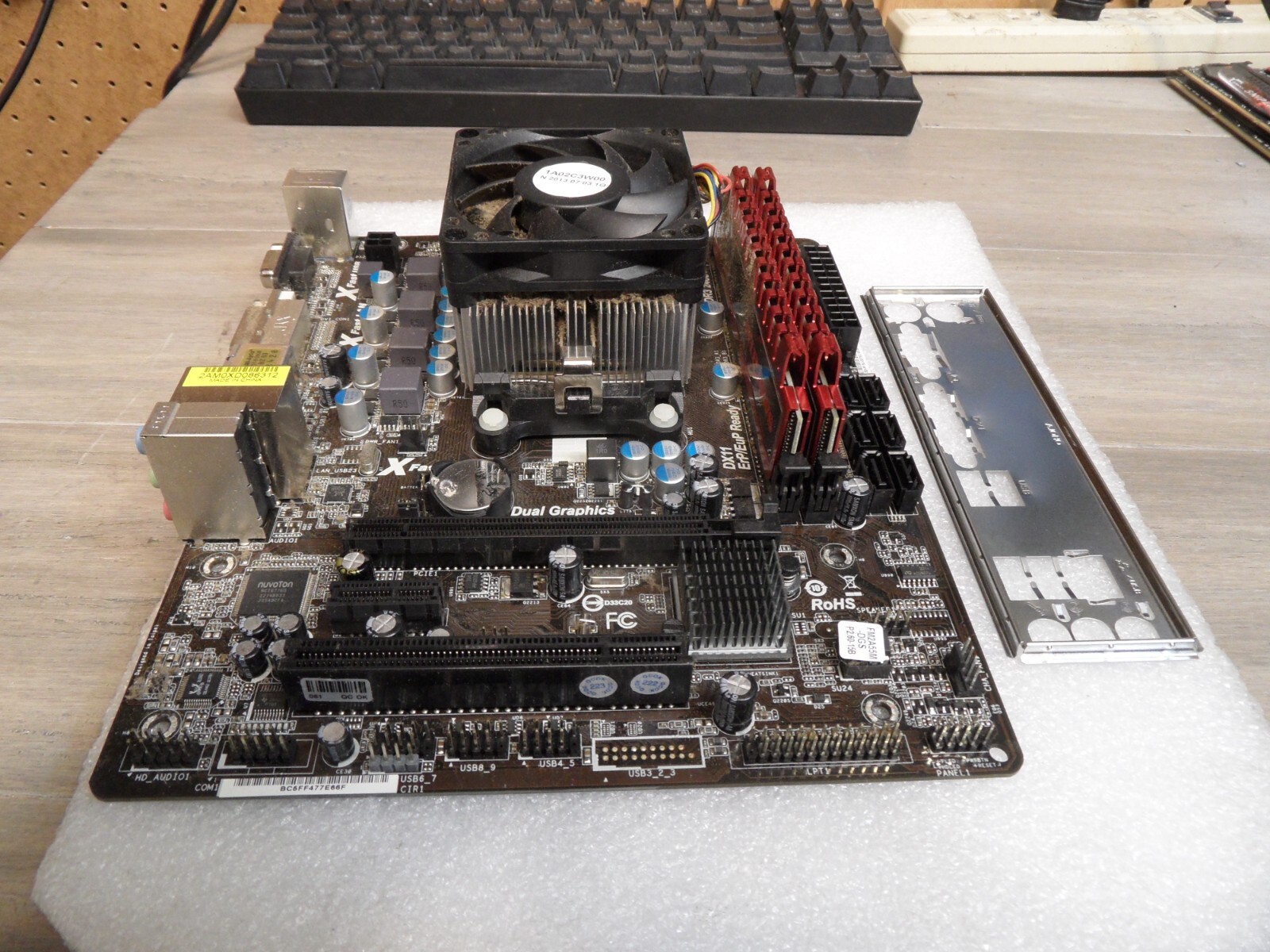 ASRock FM2A55M-DGS Motherboard FM2 With A10-6800K CPU And 8 Gb Ram I/O