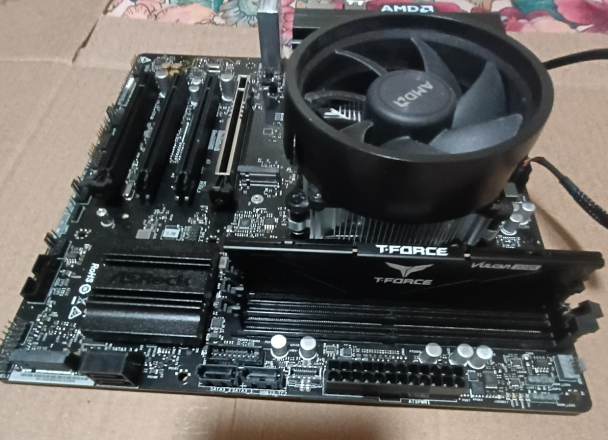 Asrock B850M-C + Ryzen 5 7800X3d + 8Gb DDR5 memory ram no wifi chip AM5 bundle