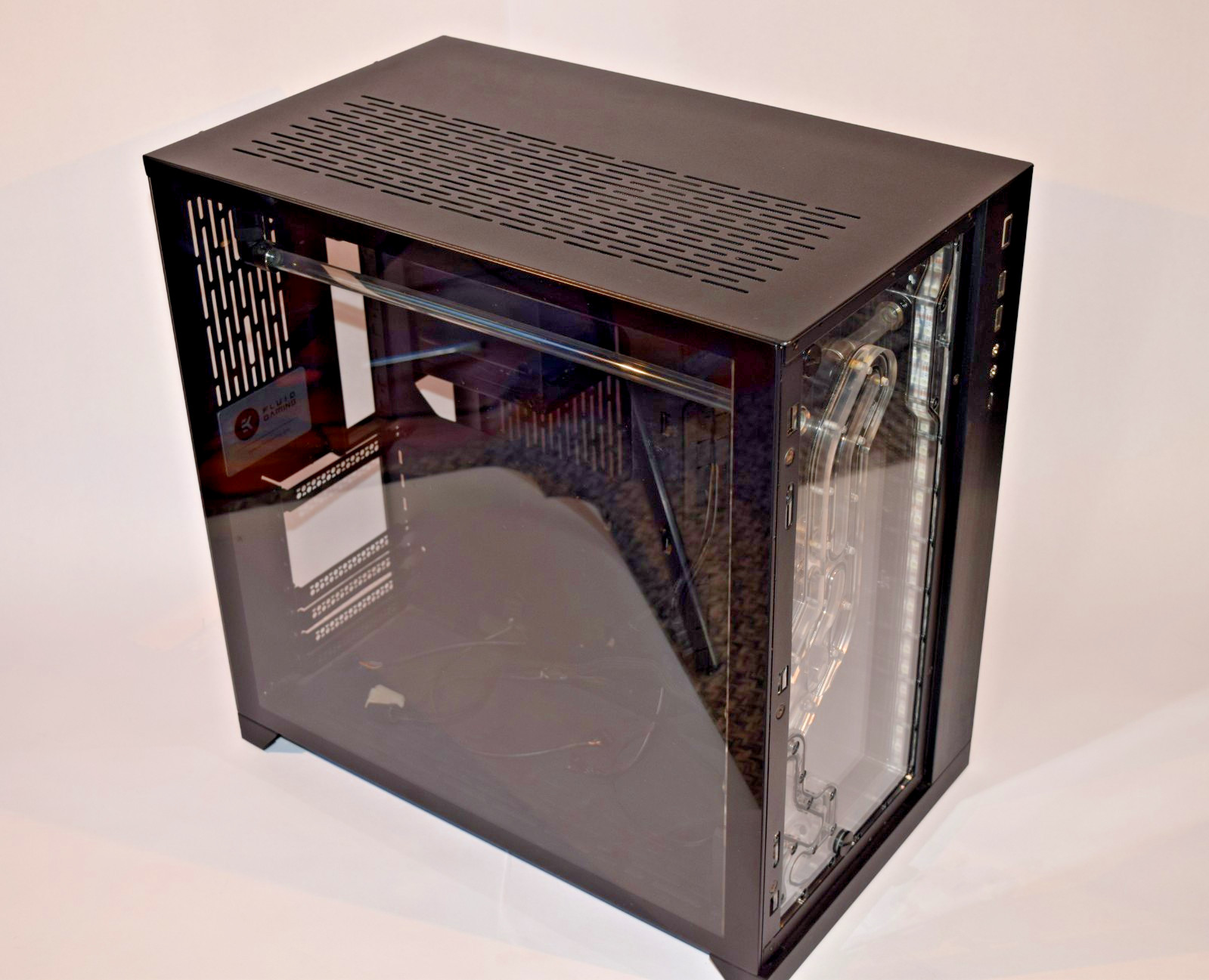 Lian Li O11 Dynamic Case + EK Fluid Gaming Water Cooling Kit – Untested – Read