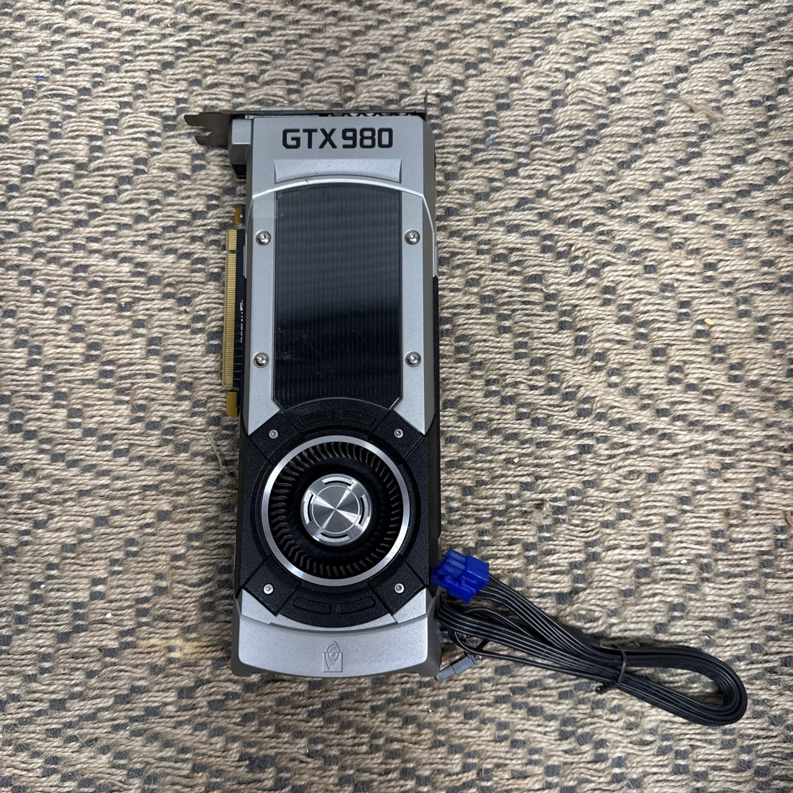 EVGA GeForce GTX 980 4GB GDDR5 PCI Express Video Card (04G-P4-2983-KR)