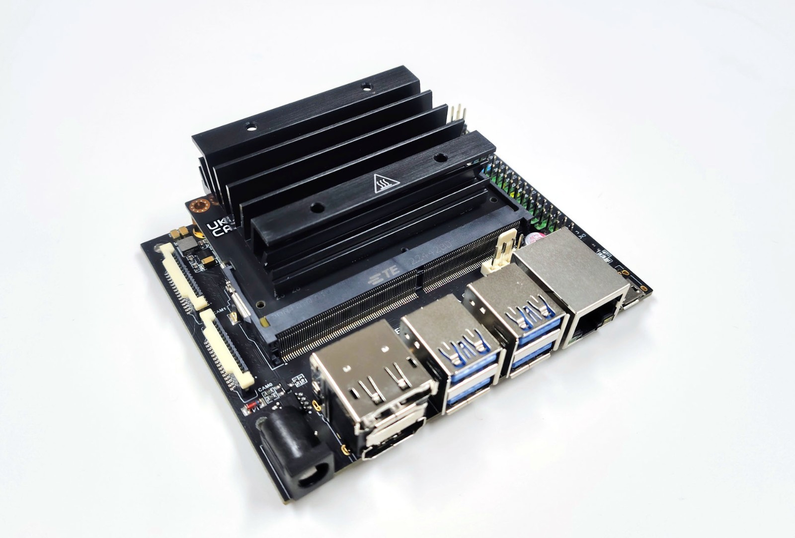 NVIDIA Jetson NANO 4GB B01 Developer Kit (16GB eMMC module) / Waveshare Package