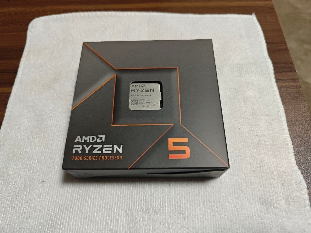 AMD Ryzen 5 7600X 6-Core 12-Thread Desktop Socket AM5 Zen 4 4.7GHz Tested