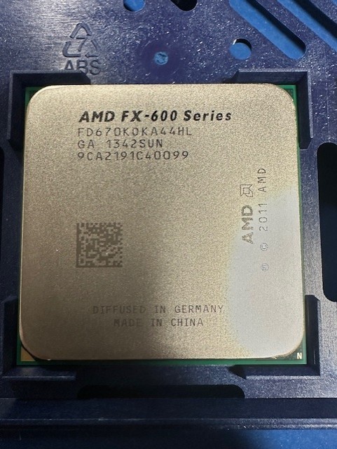 AMD FX-670K FD670K0KA44HL 3.7GHz Quad-Core FM2 CPU Processor