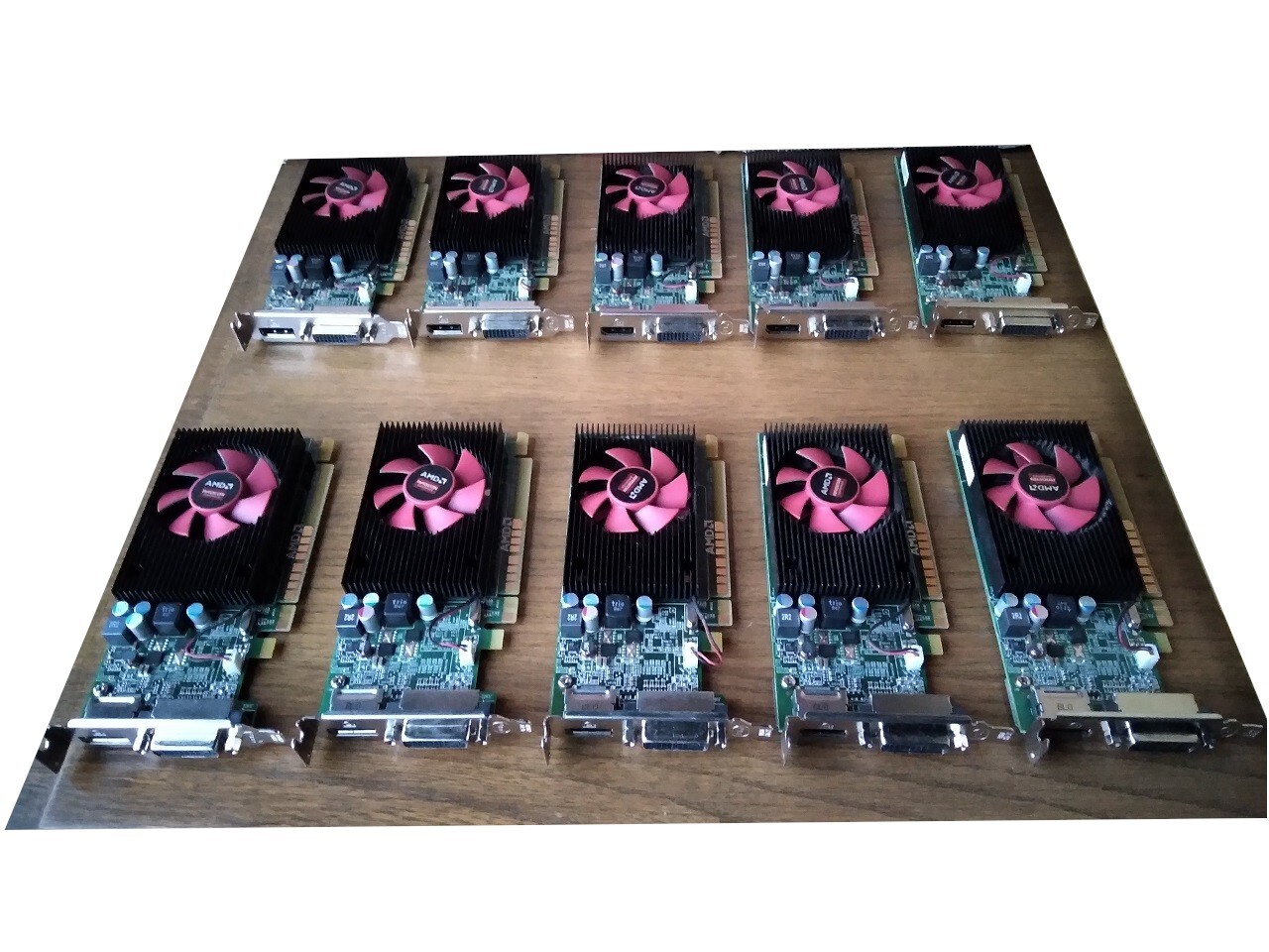 (10X) AMD Radeon P/N: 7122107700G 109-C87051-00 2GB Graphics Card Lot