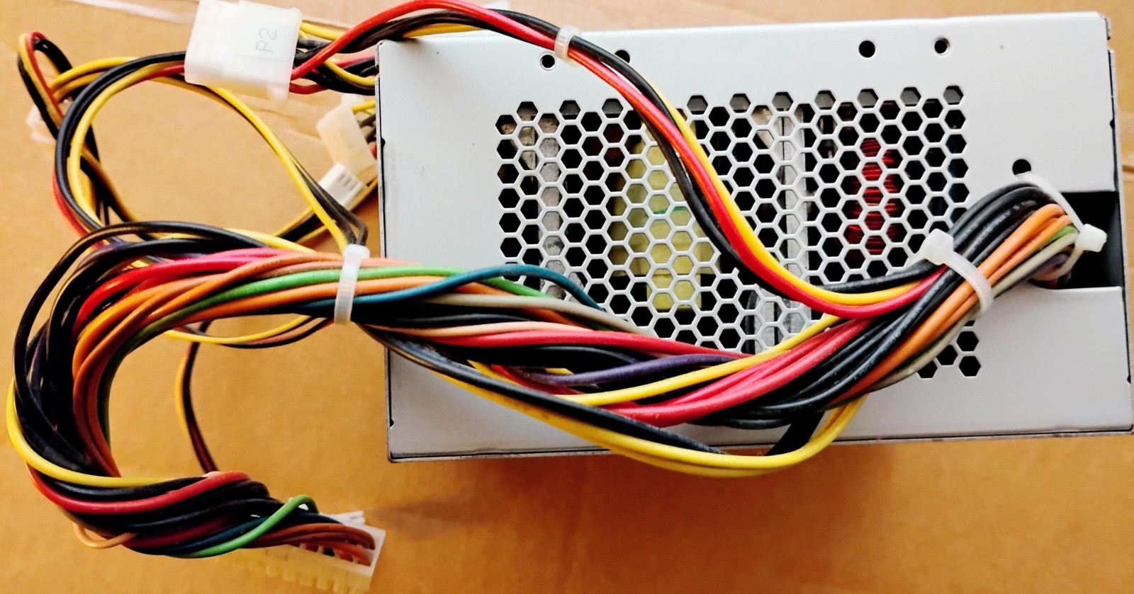 Bestec ATX-250-12Z REV D2 250W Desktop Power Suppply HP