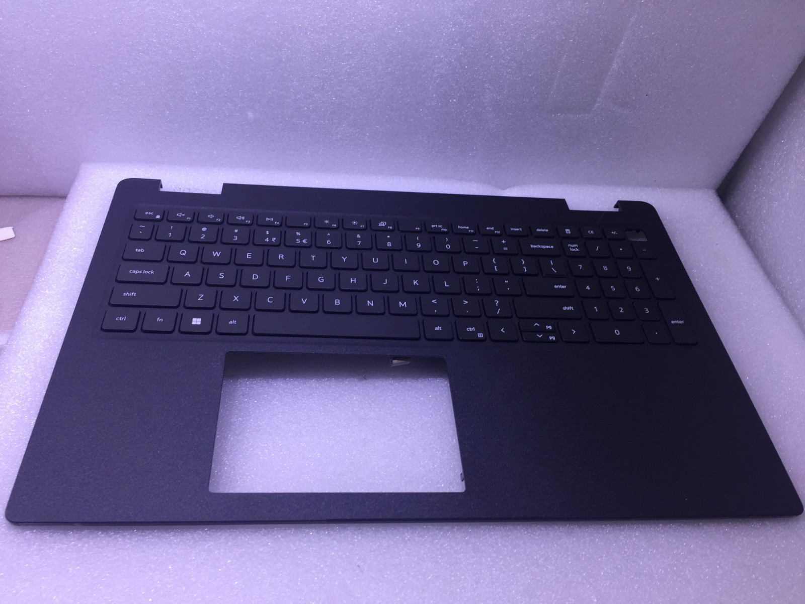 Dell Latitude 3520 E3520 Palmrest Case Keyboard DJP76 CN-0DJP76 -YXT00