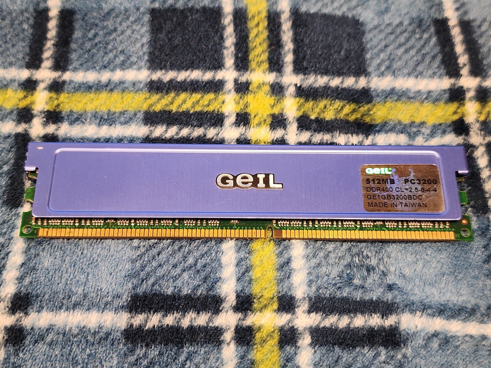 GEIL 512MB PC3200 DDR400 GE1GB3200BDC 184 PIN RAM MEMORY MODULE Untested