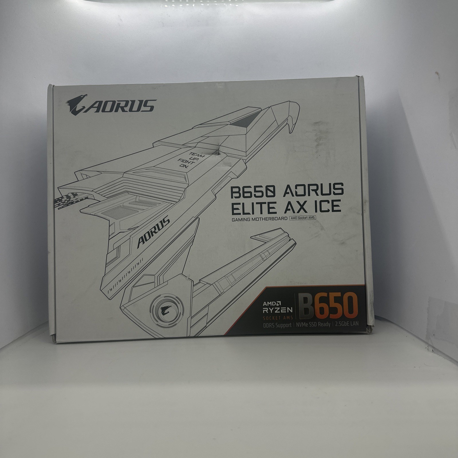 Gigabyte B650M AORUS Elite AX Ice Motherboard, AM5 LGA 1718 AMD B650 M-ATX, DDR5